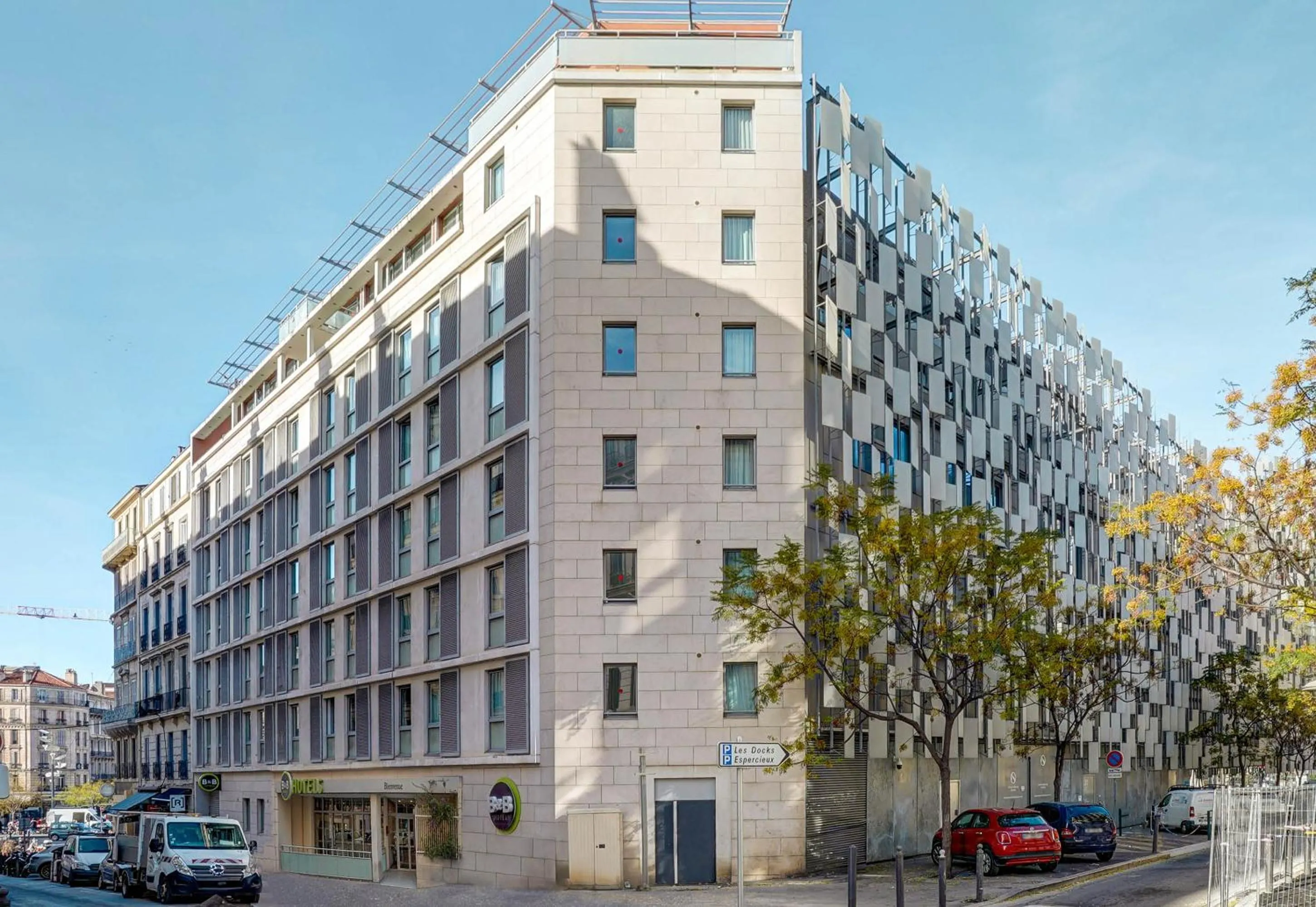 Property building in B&B HOTEL Marseille Centre La Joliette