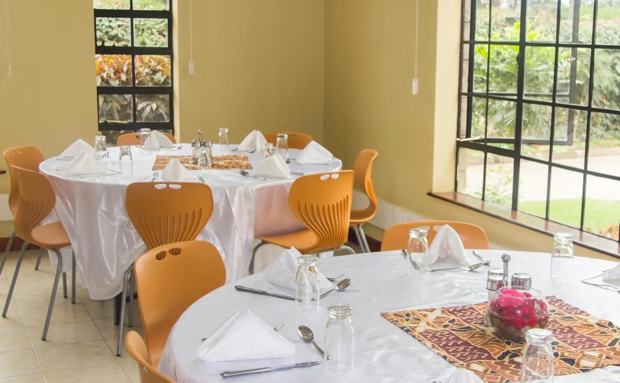 Restaurant/places to eat in LIA Hotel & Training Centre Restaurant/places to eat in LIA Hotel & Training Centre