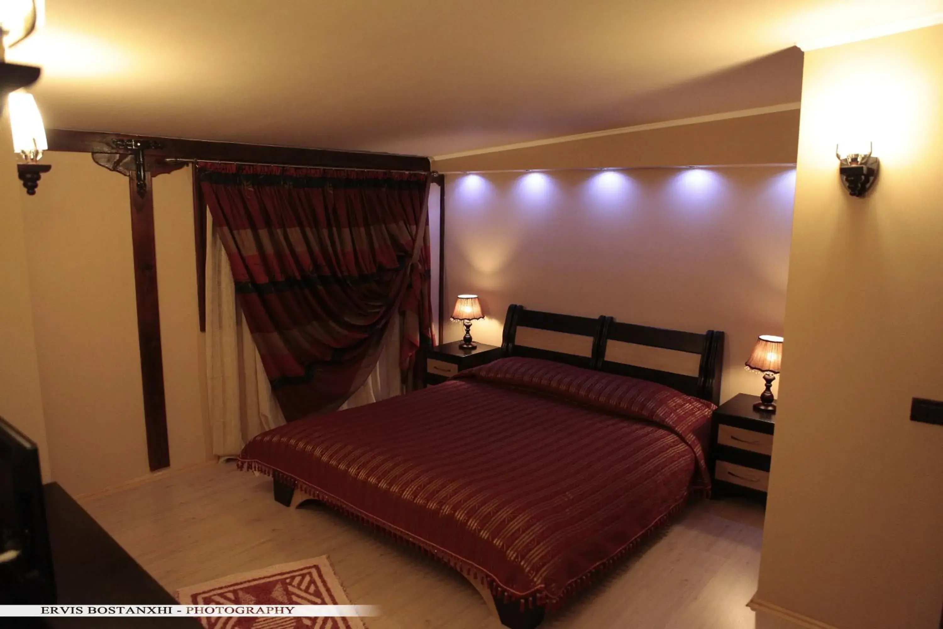 Double Room in Guest House Bujtina Leon Double Room in Guest House Bujtina Leon