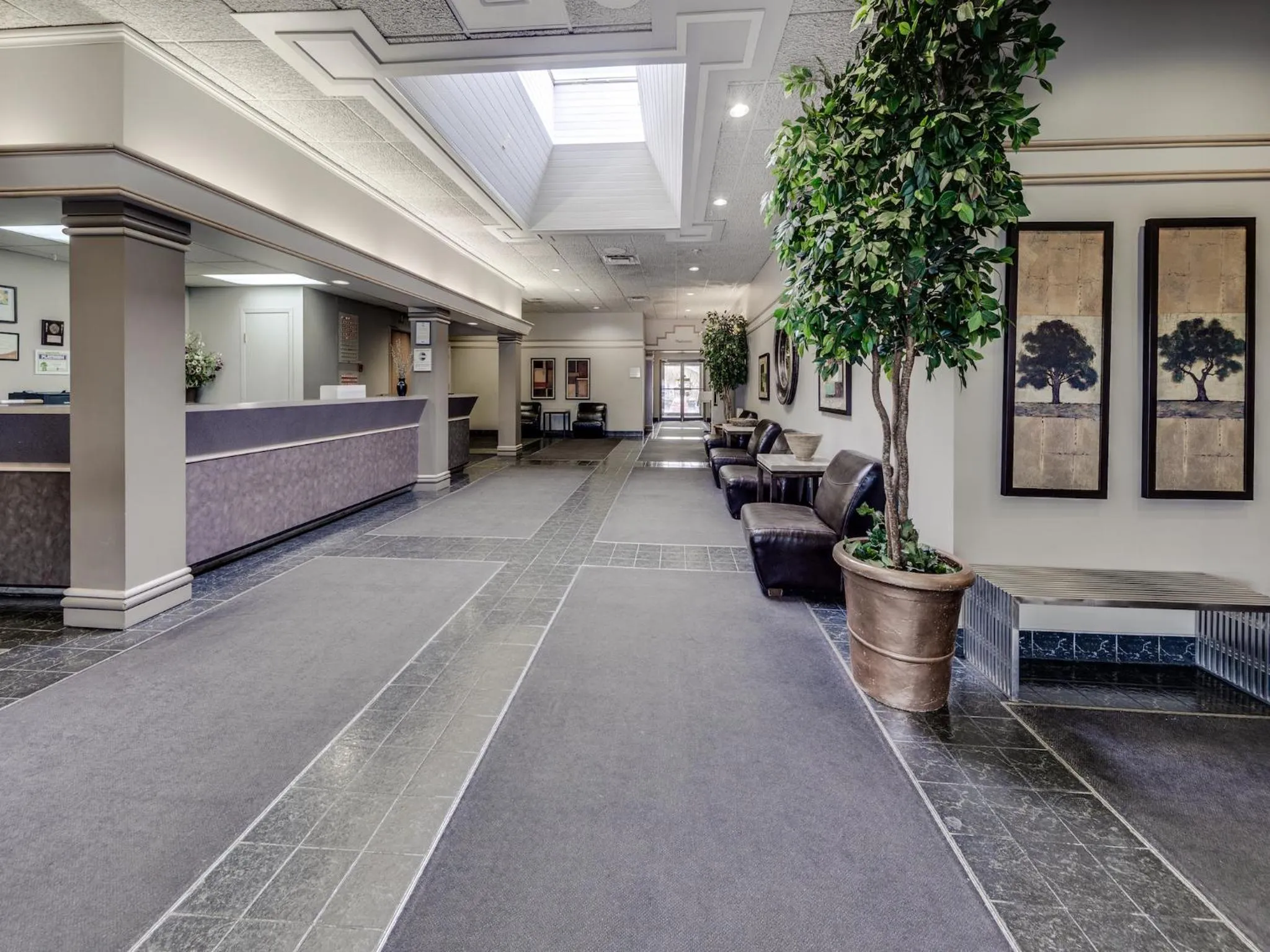Lobby or reception in Heritage Inn Hotel & Convention Centre - Cranbrook