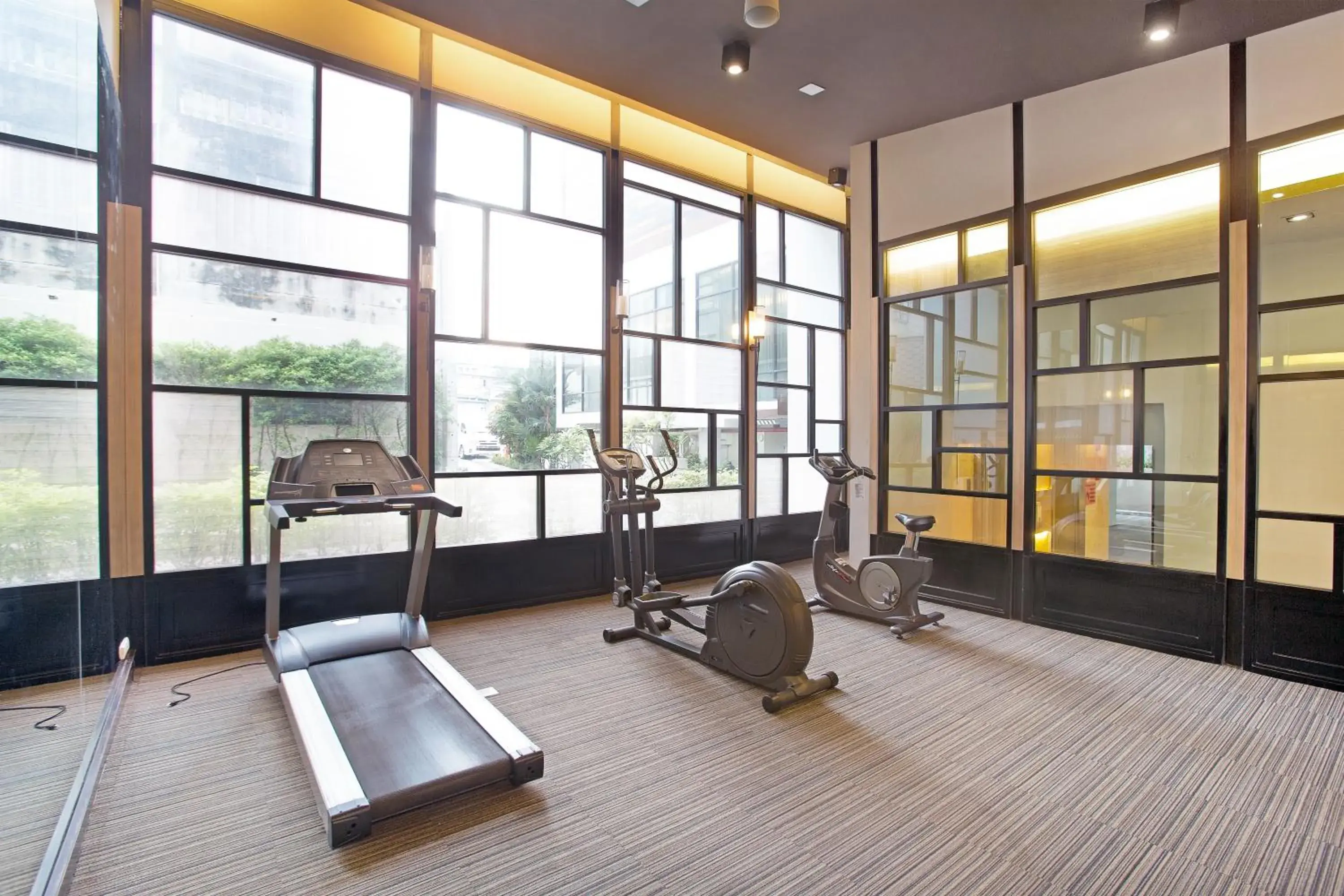 Fitness centre/facilities in Mida Hotel Ngamwongwan - SHA Plus Fitness centre/facilities in Mida Hotel Ngamwongwan - SHA Plus