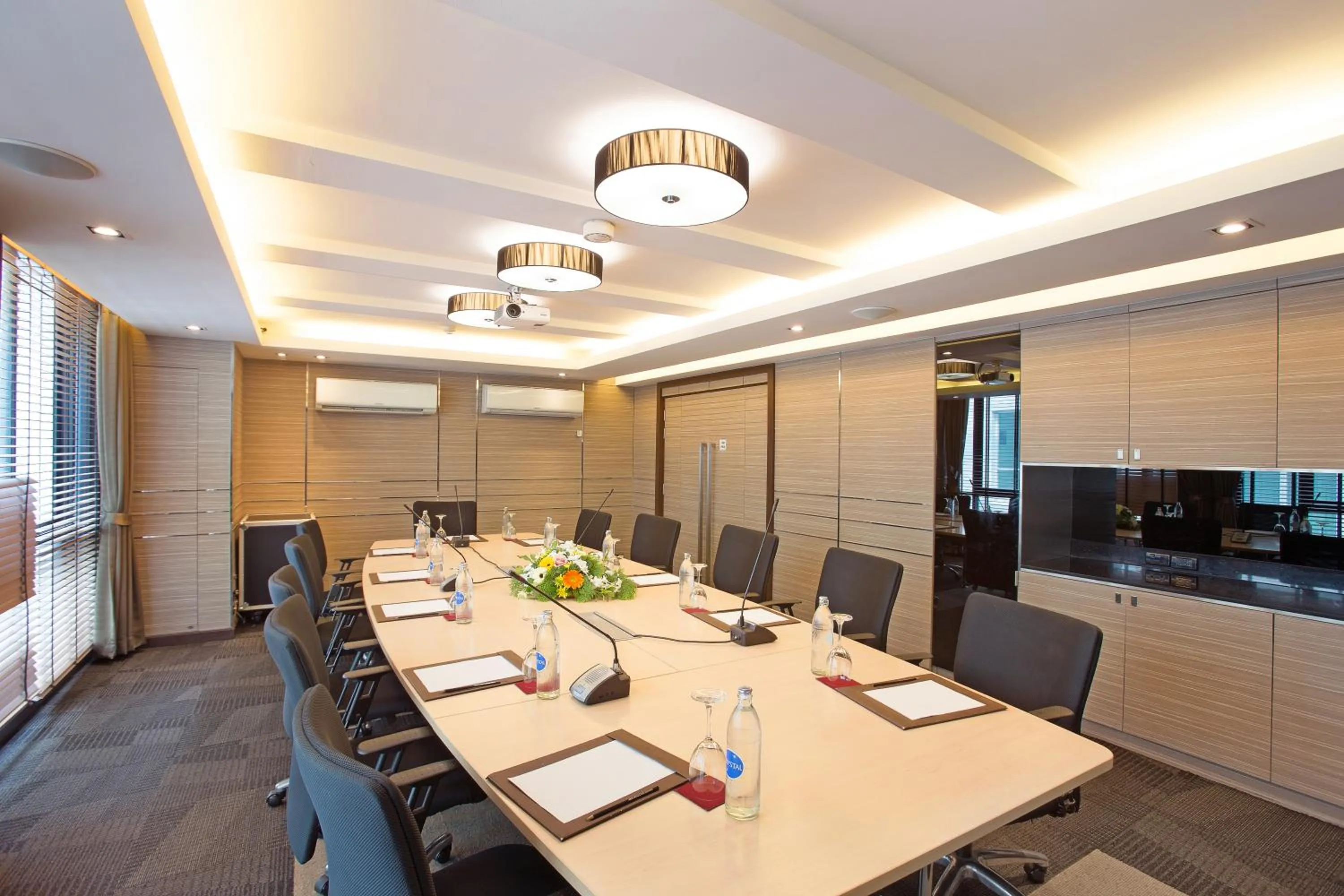 Meeting/conference room in Mida Hotel Ngamwongwan - SHA Plus