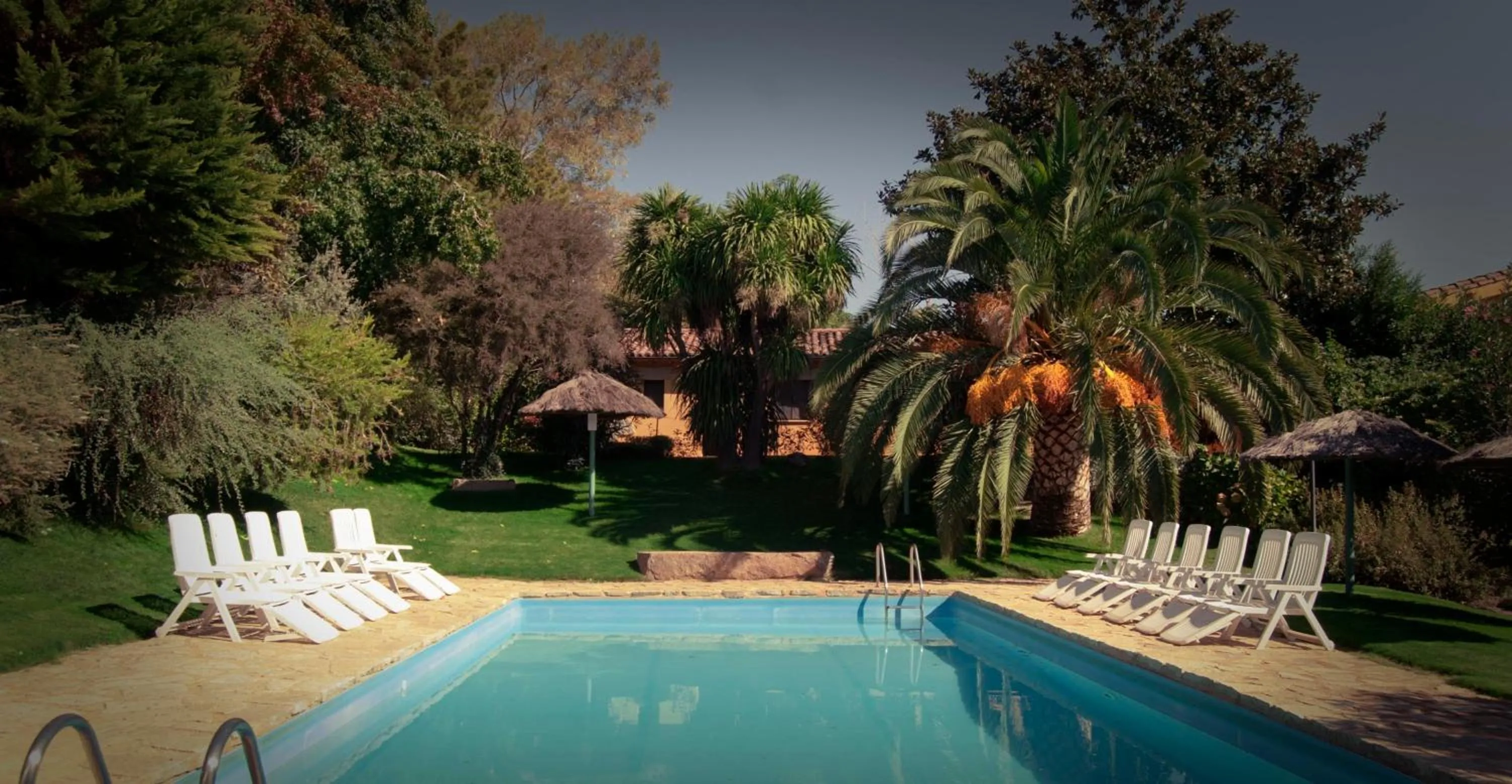 Property building in Apartamentos El Calambuco