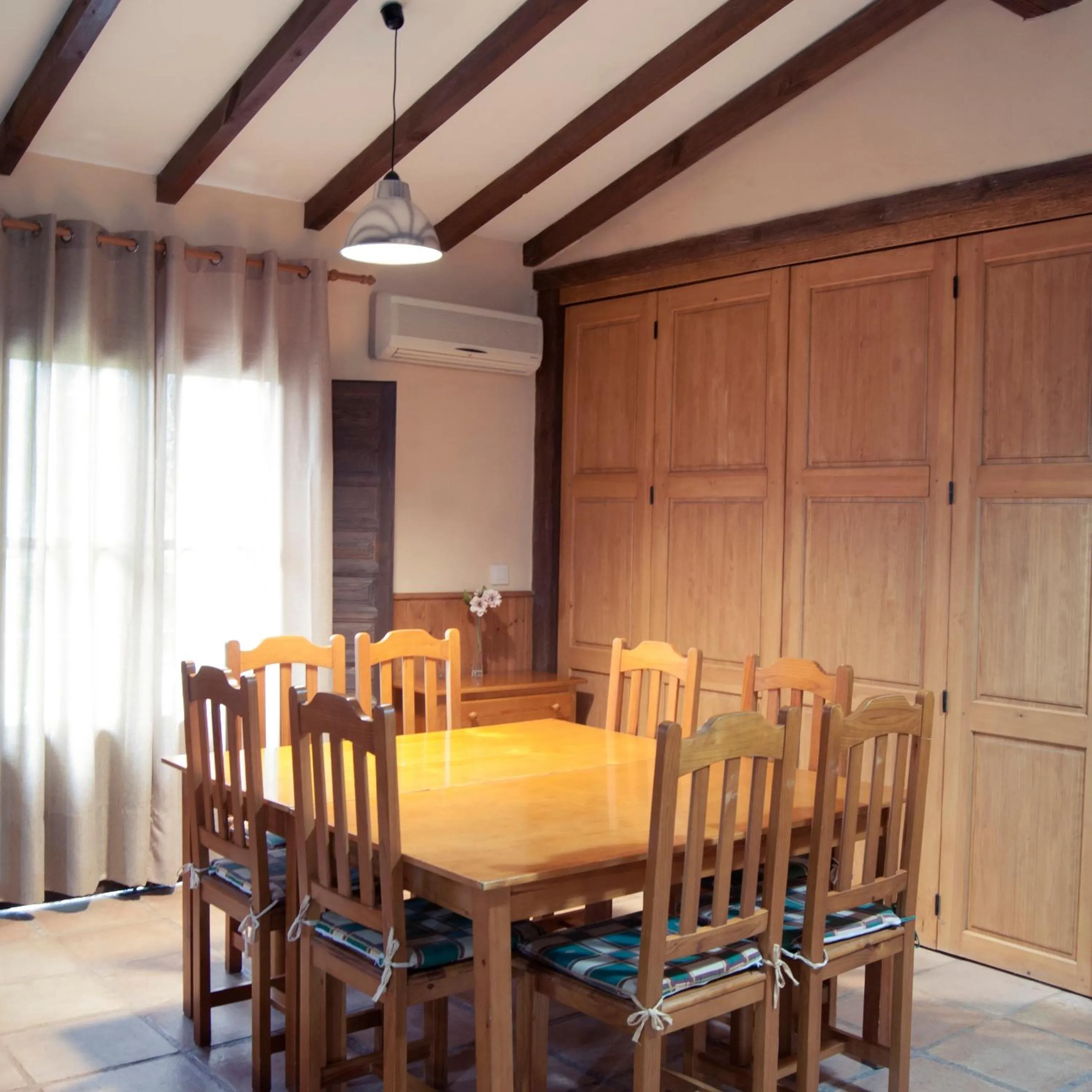 Dining area in Apartamentos El Calambuco
