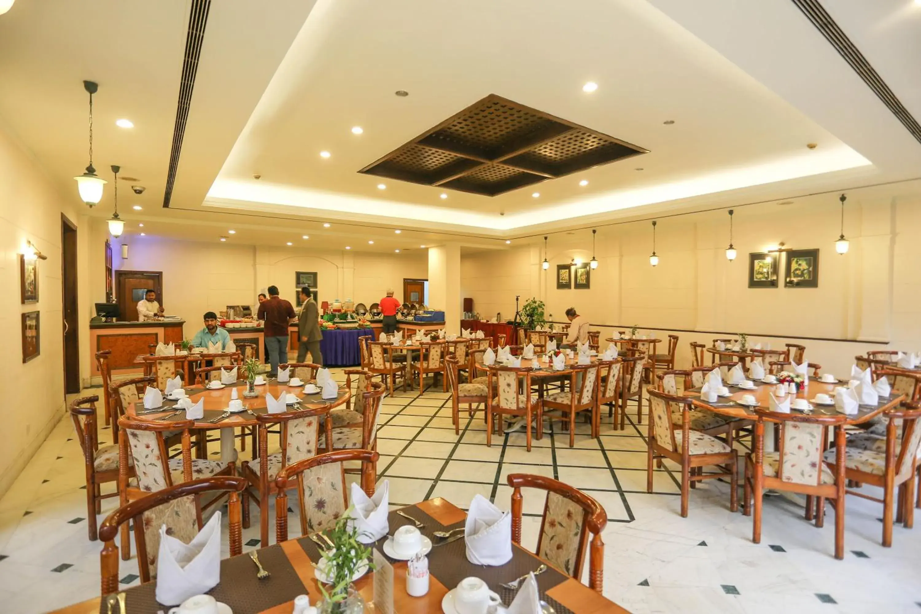 Restaurant/places to eat in Grand Hotel Kathmandu Restaurant/places to eat in Grand Hotel Kathmandu