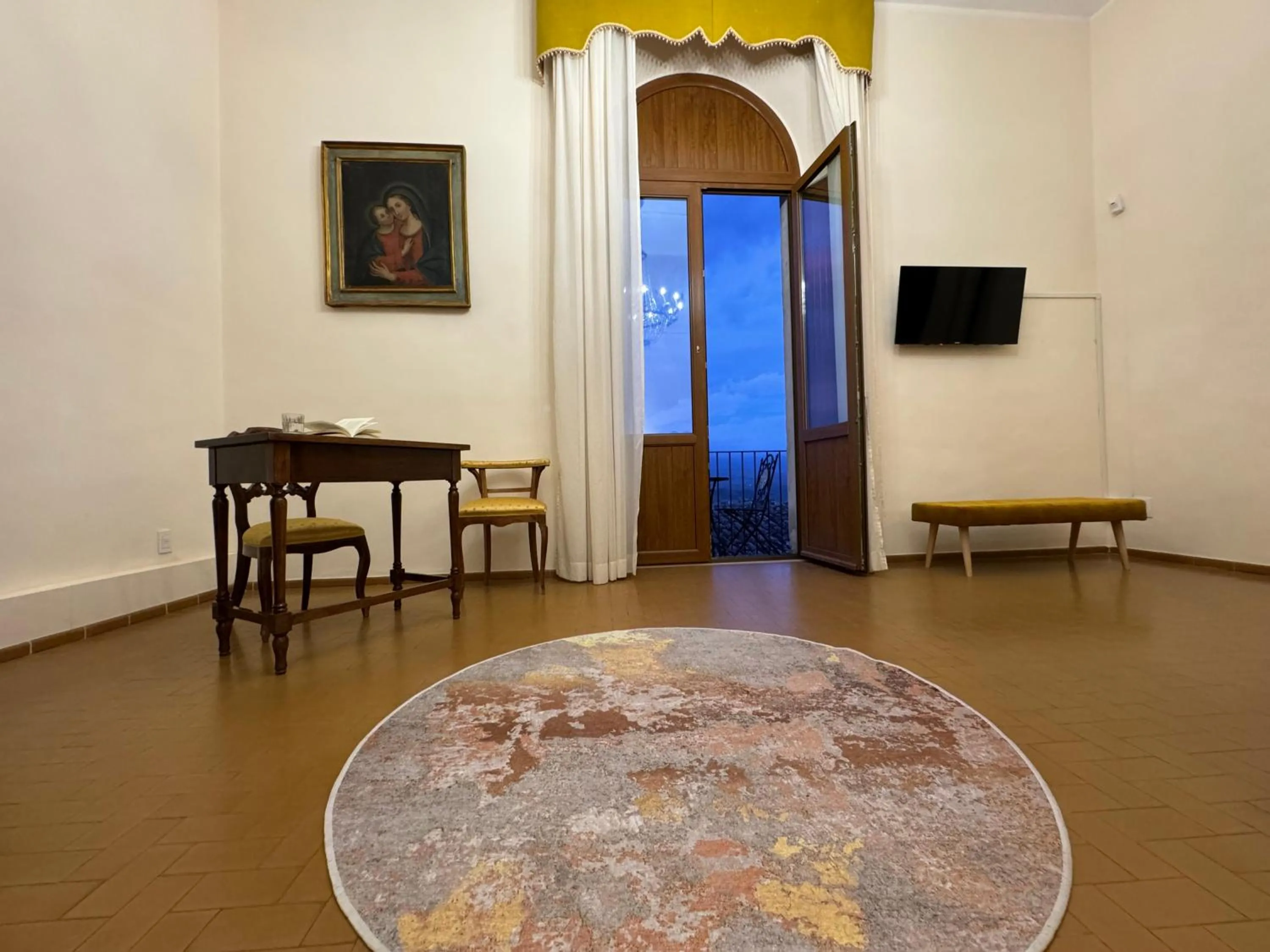 Bedroom in Monastero SS. Annunziata