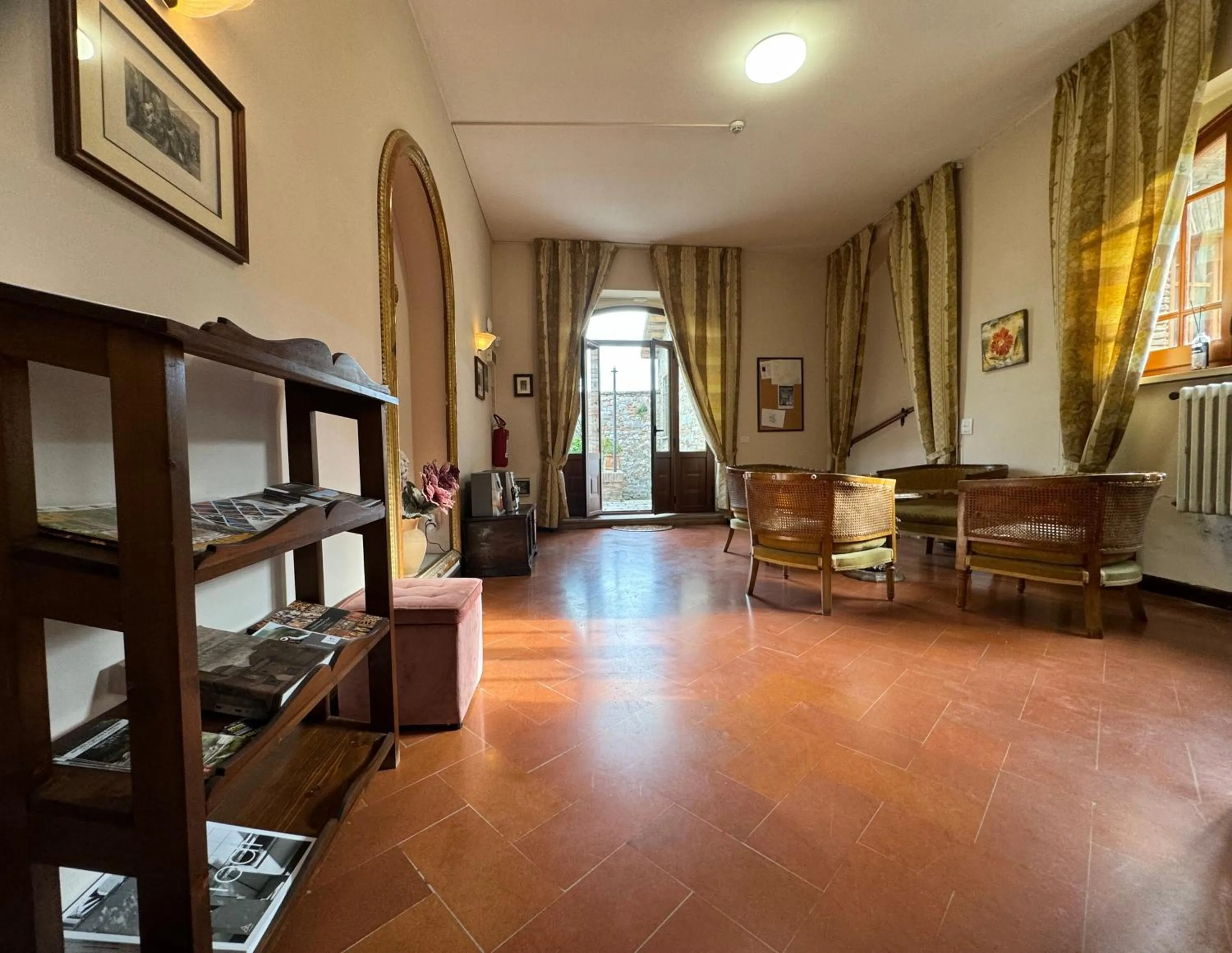 Restaurant/places to eat in Monastero SS. Annunziata