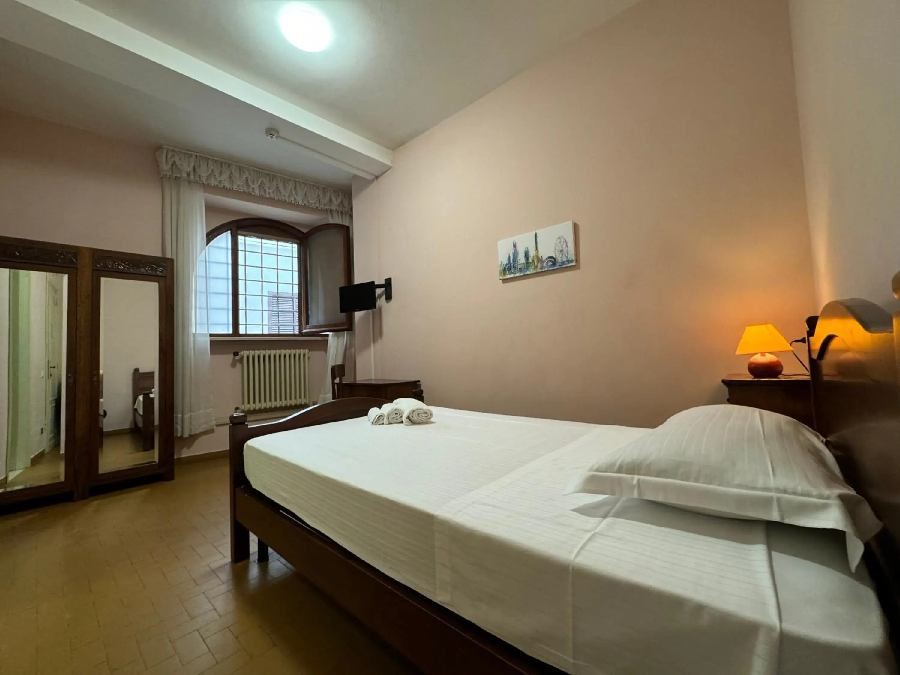 Large Single Room - single occupancy in Monastero SS. Annunziata Large Single Room - single occupancy in Monastero SS. Annunziata