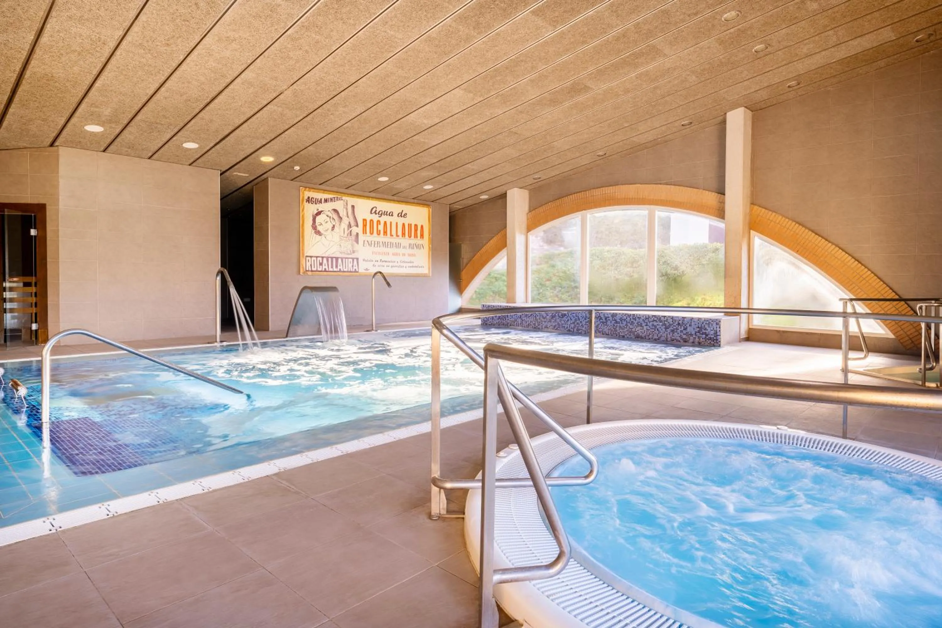 Pool view in Iberik Rocallaura Balneari