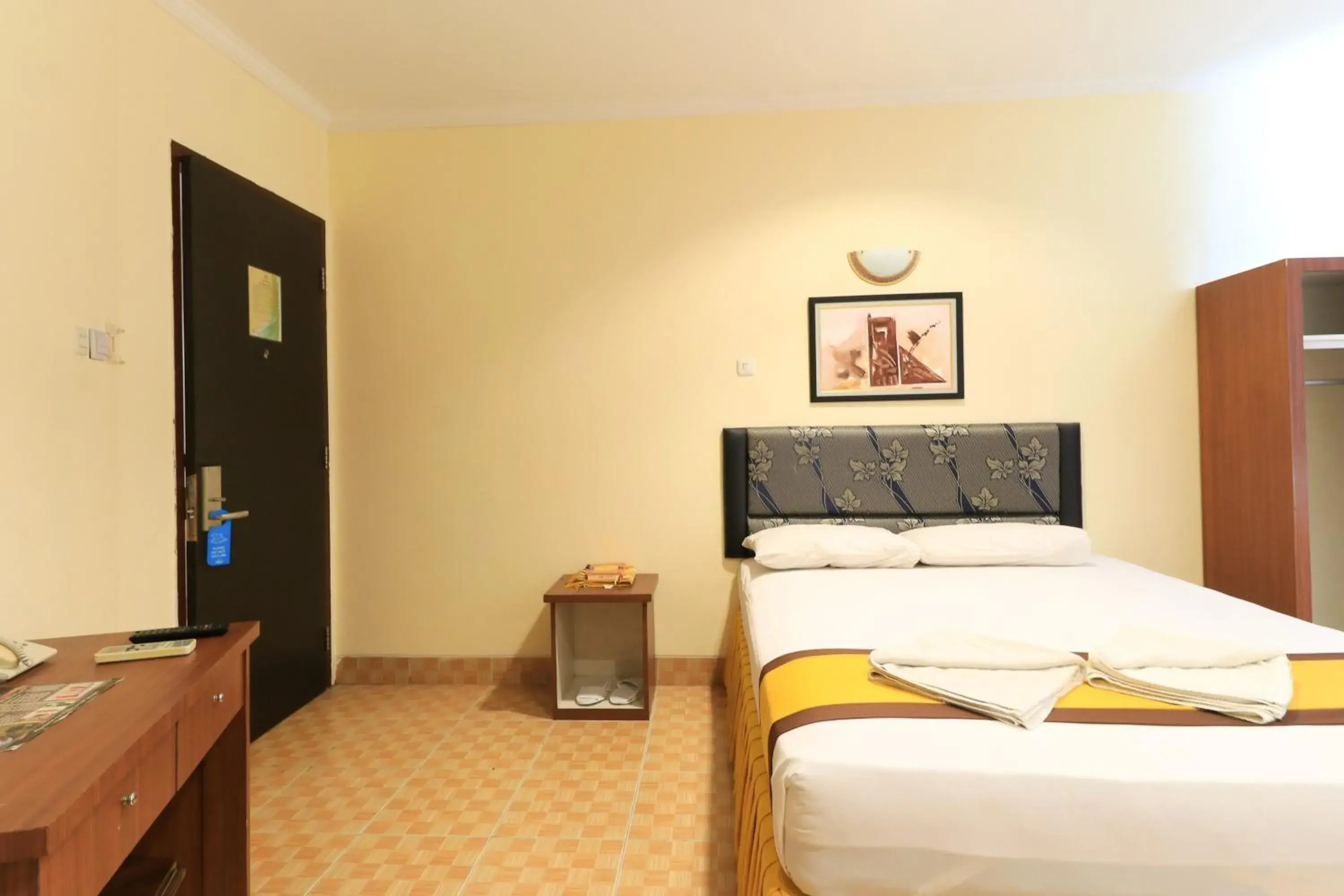 Bedroom, Bed in Al-Badar Hotel Syariah Makassar Bedroom, Bed in Al-Badar Hotel Syariah Makassar