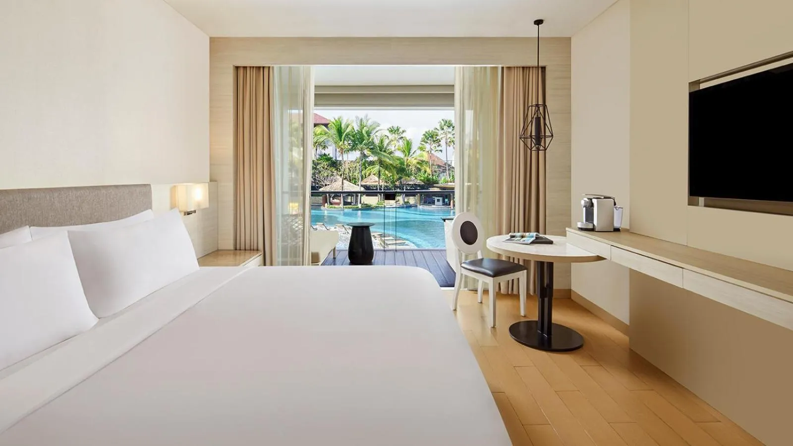 Bedroom, Bed in The Stones Hotel - Legian Bali