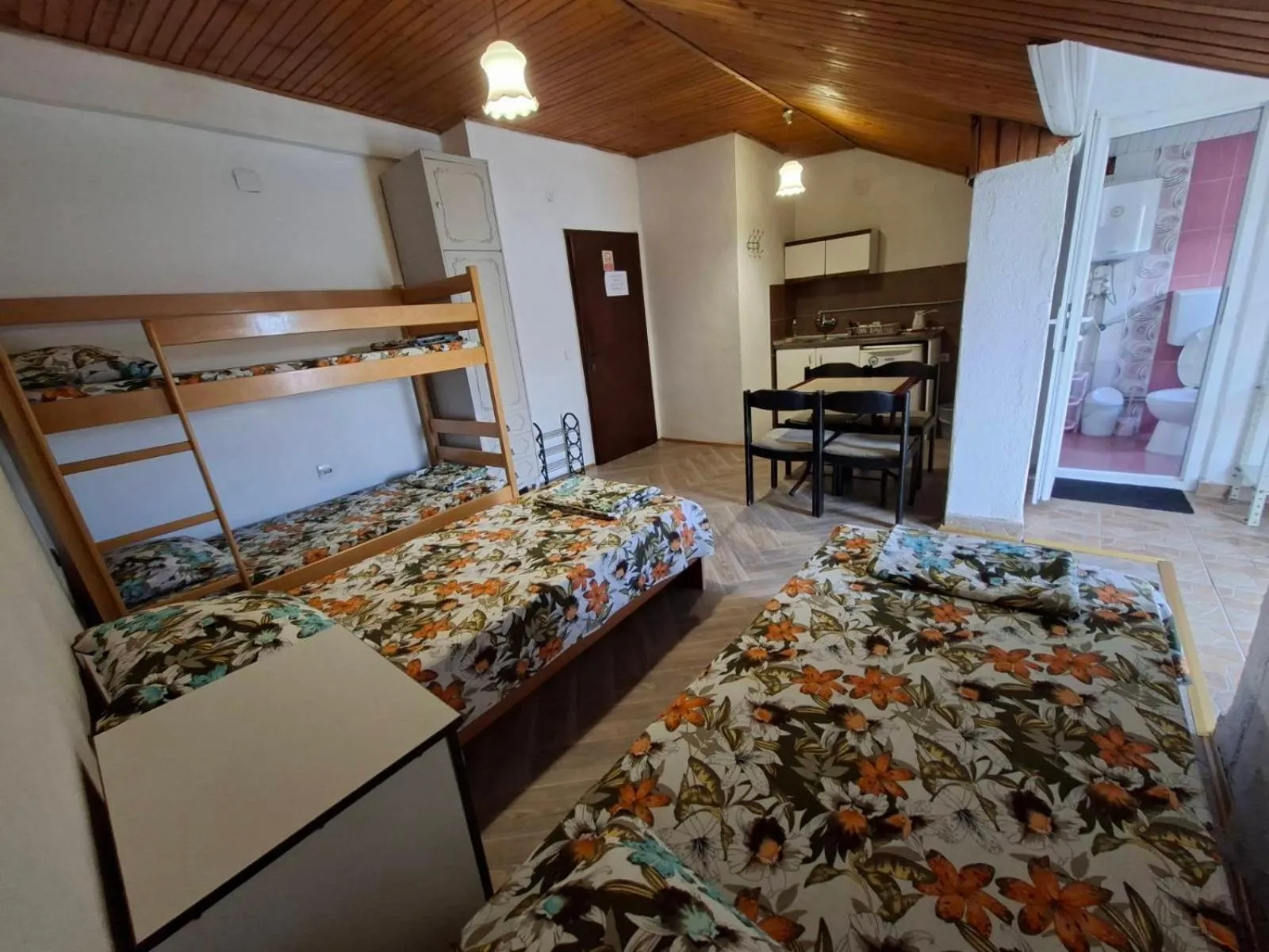 Hostel Valentin