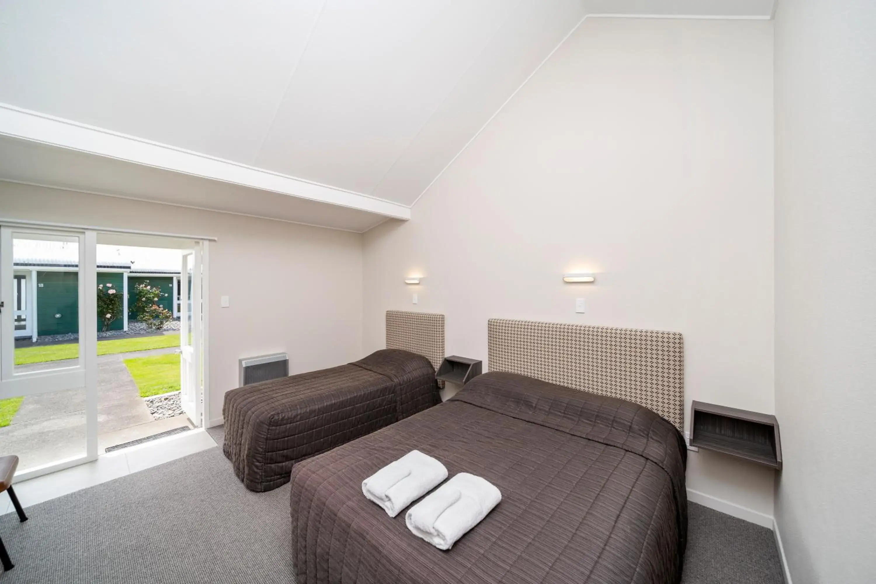 Bedroom, Bed in The Furlong Bedroom, Bed in The Furlong