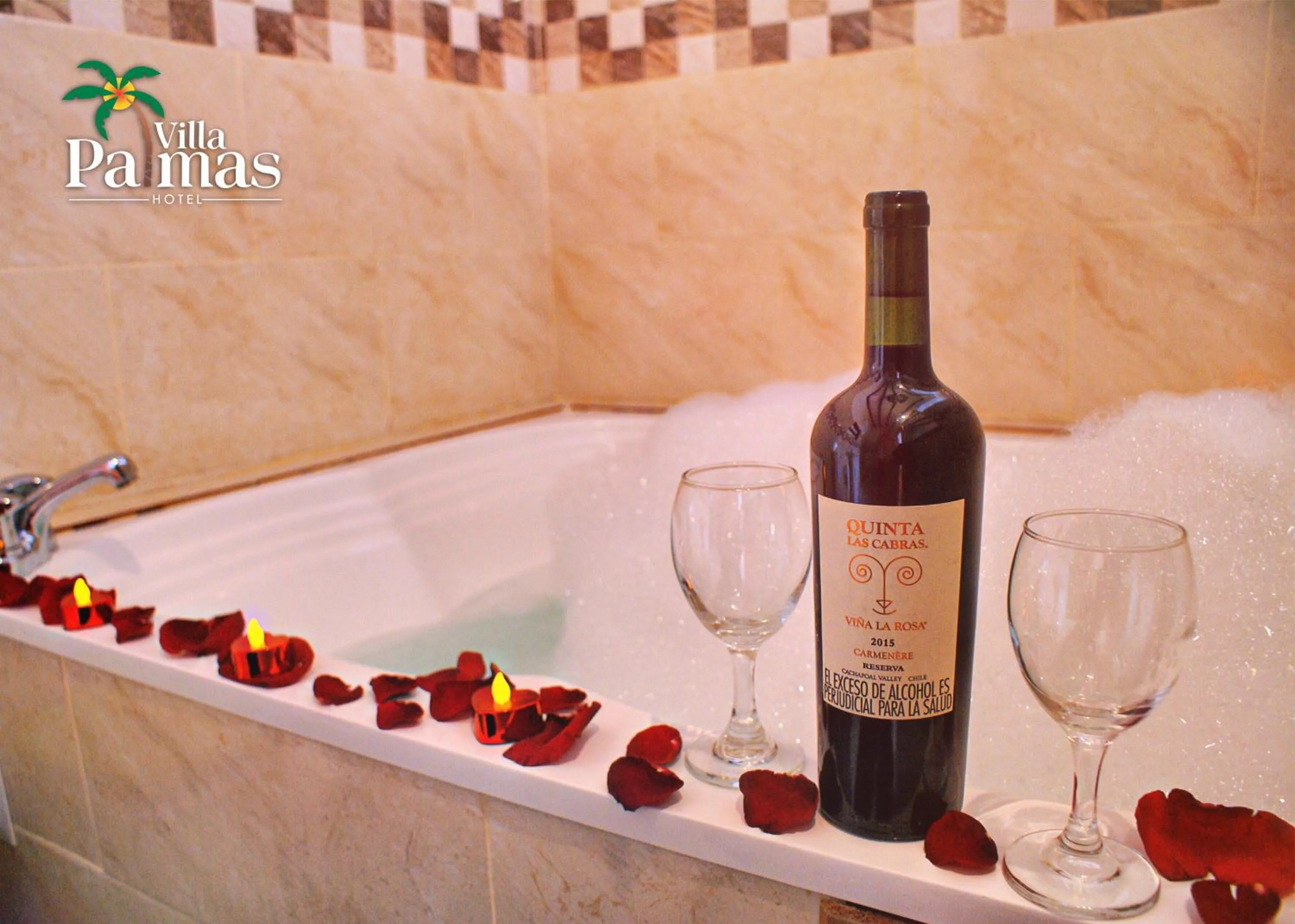 Bath in Hotel Villa Palmas