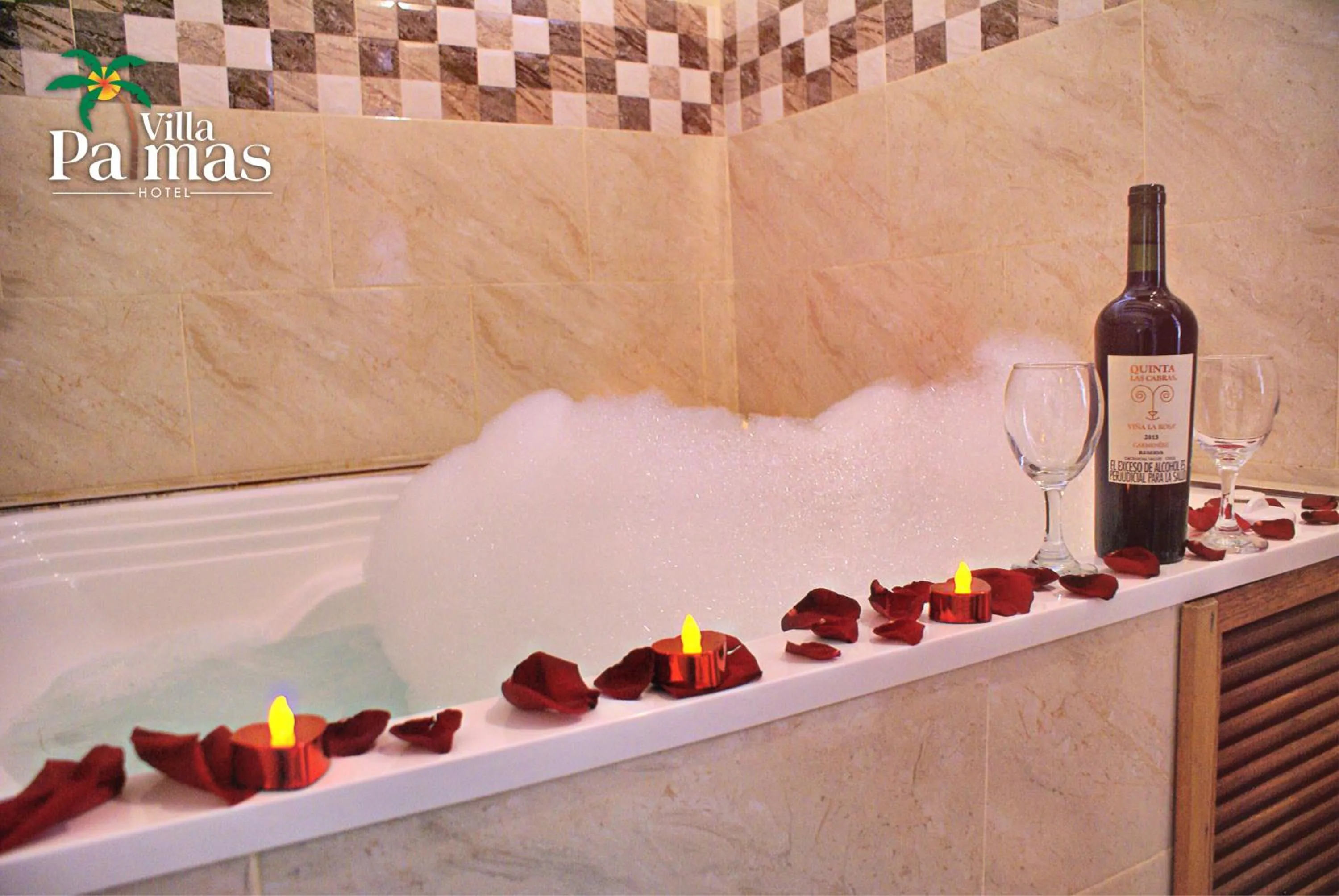 Bath in Hotel Villa Palmas