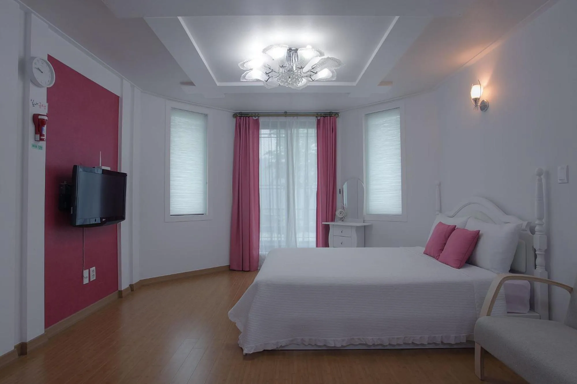 Bedroom, Bed in Forest of Color Pension