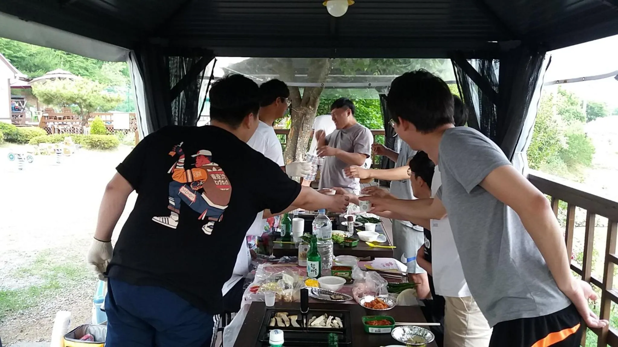 BBQ facilities in Forest of Color Pension