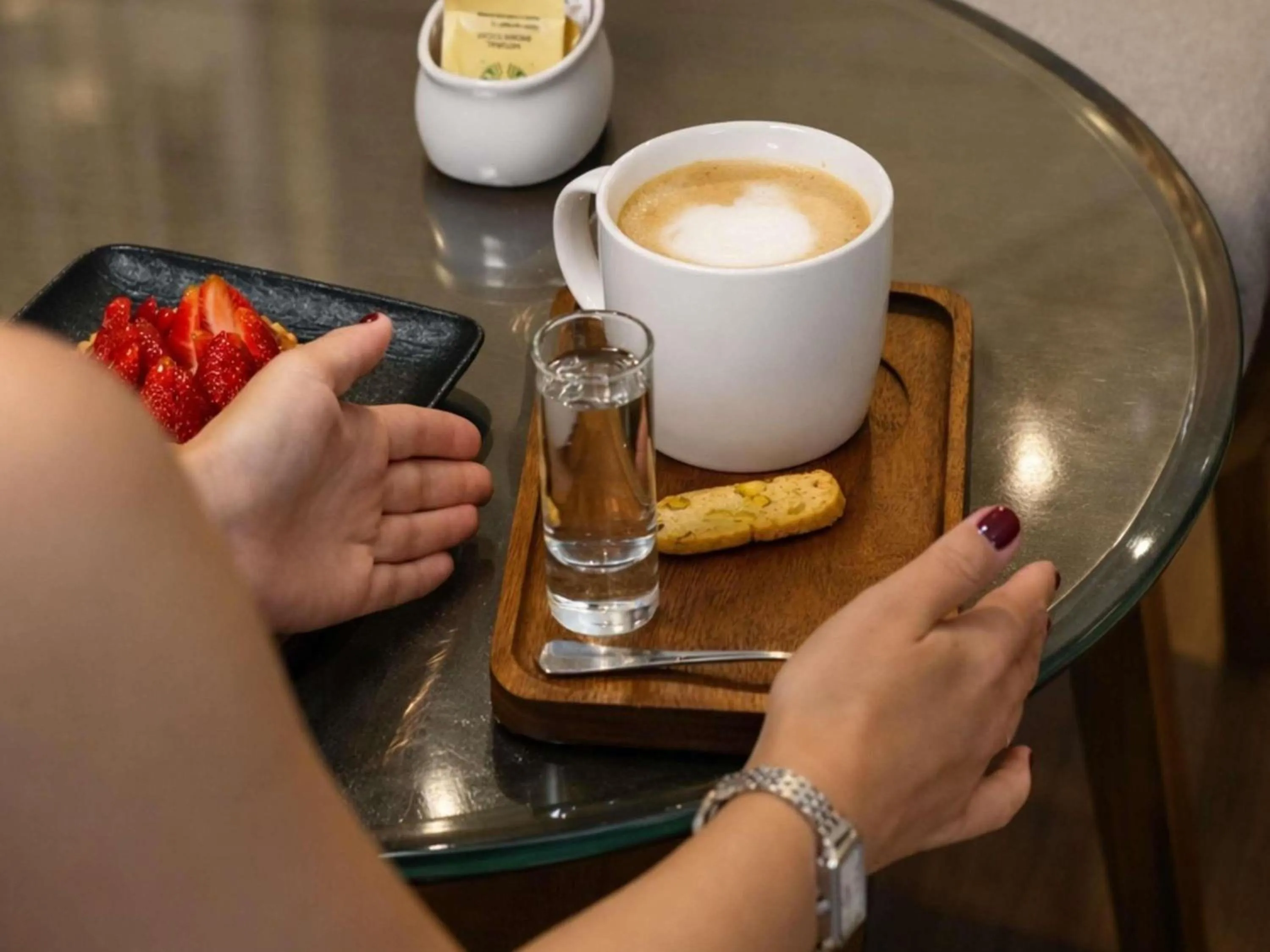 Restaurant/places to eat in Novotel Abu Dhabi Gate