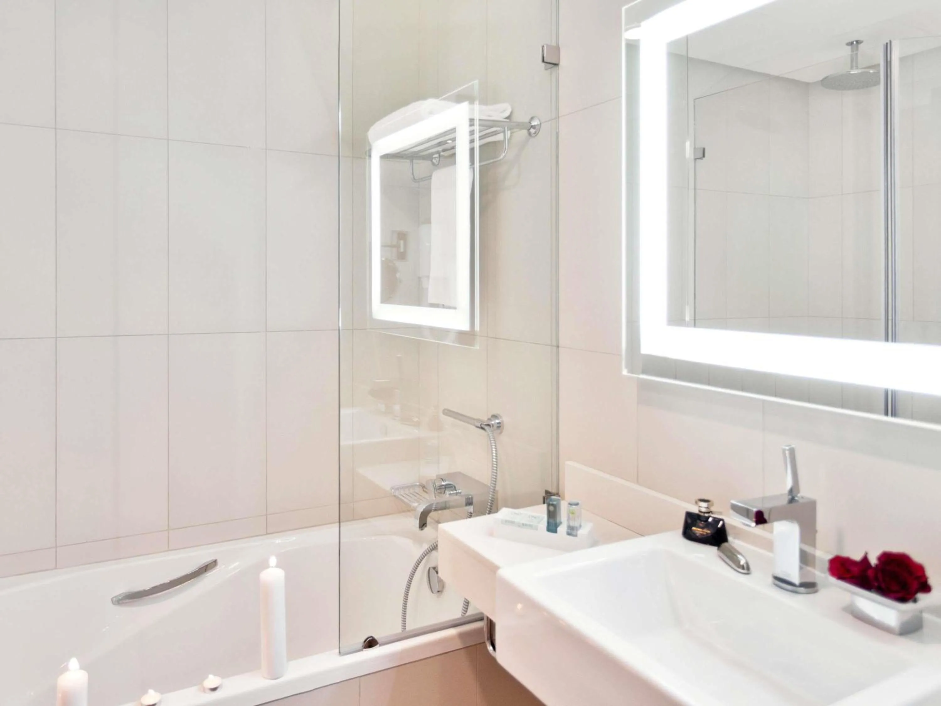 Bedroom in Novotel Abu Dhabi Gate