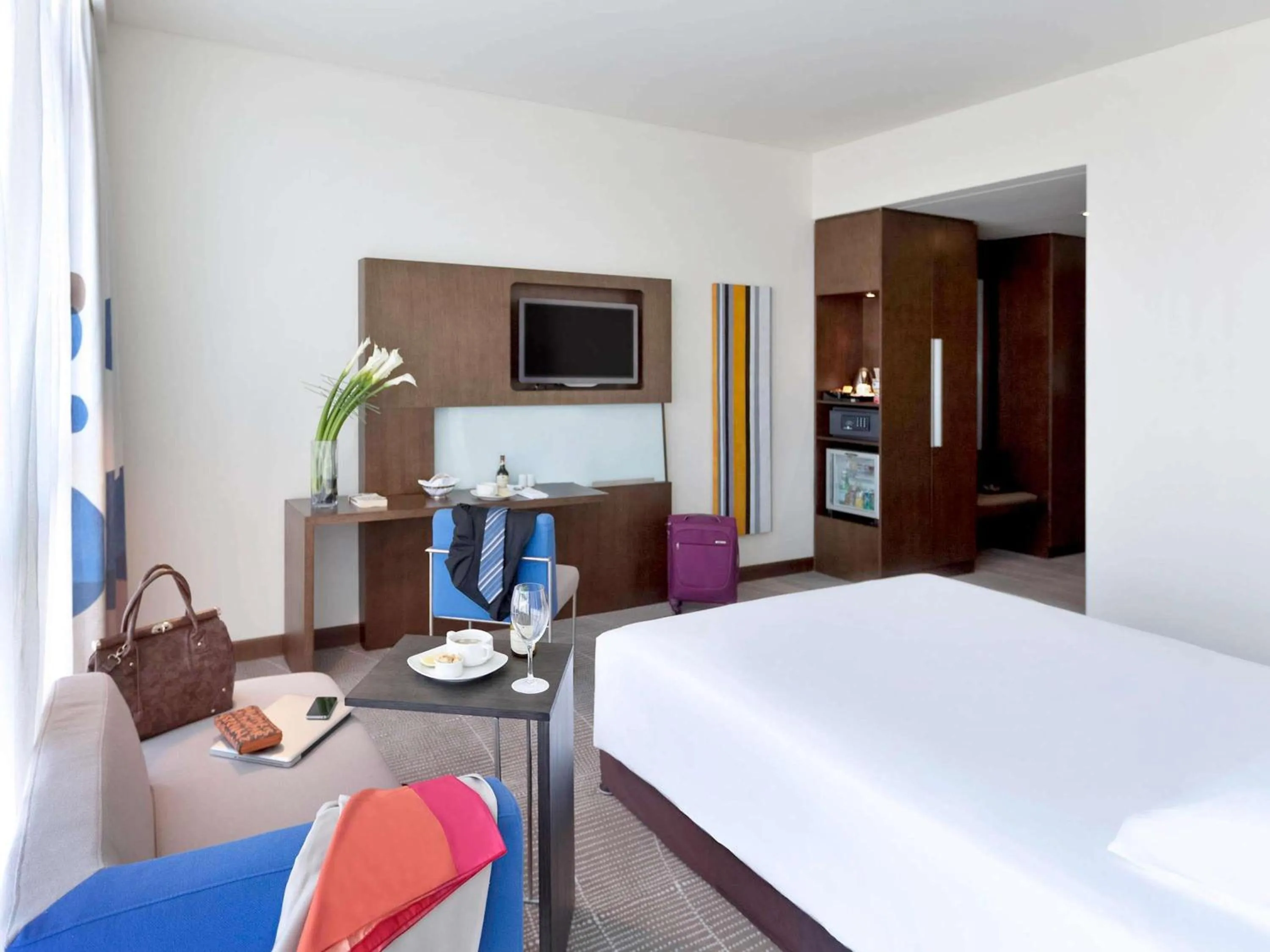 Bedroom, Bed in Novotel Abu Dhabi Gate