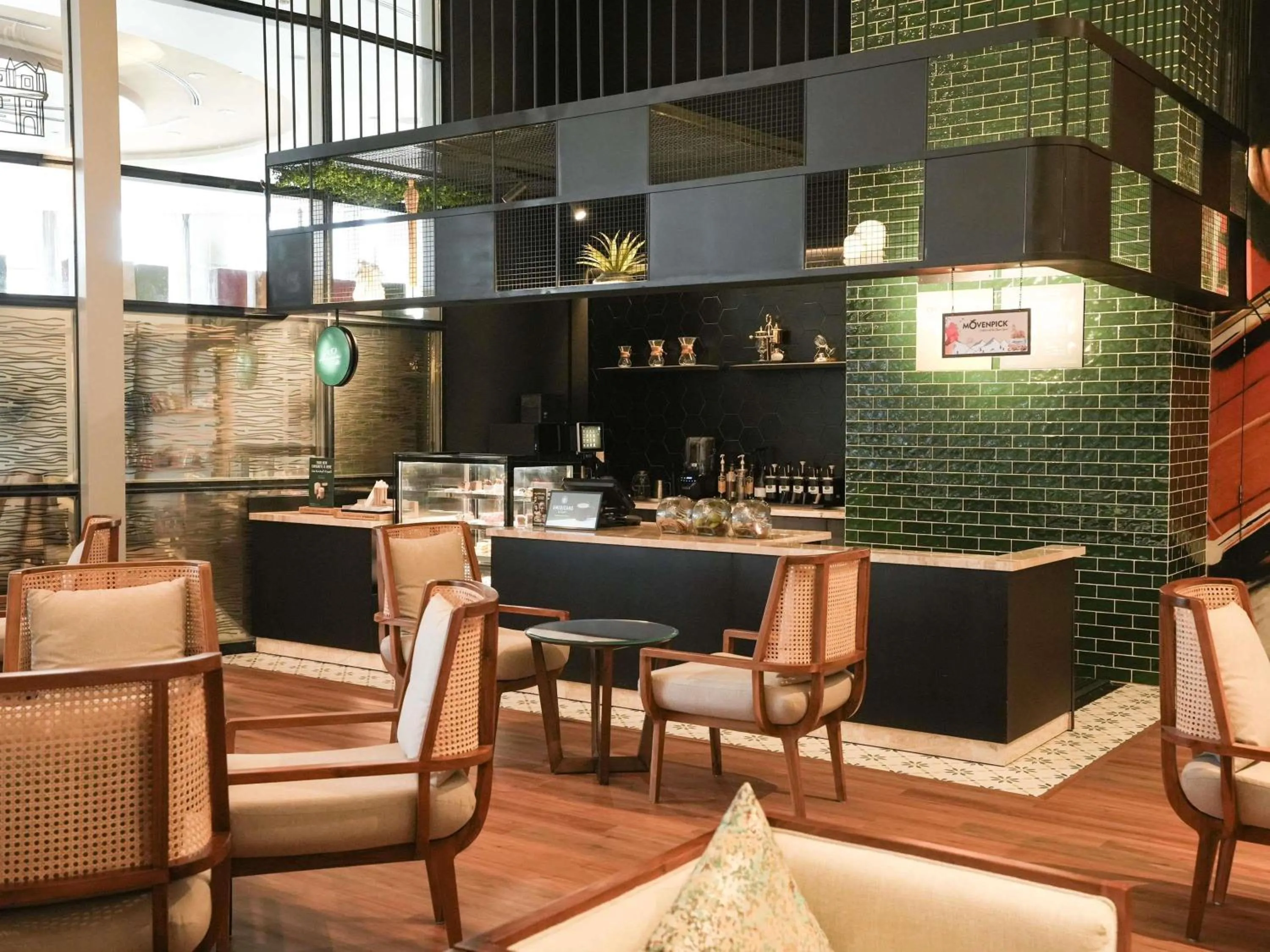 Restaurant/places to eat in Novotel Abu Dhabi Gate