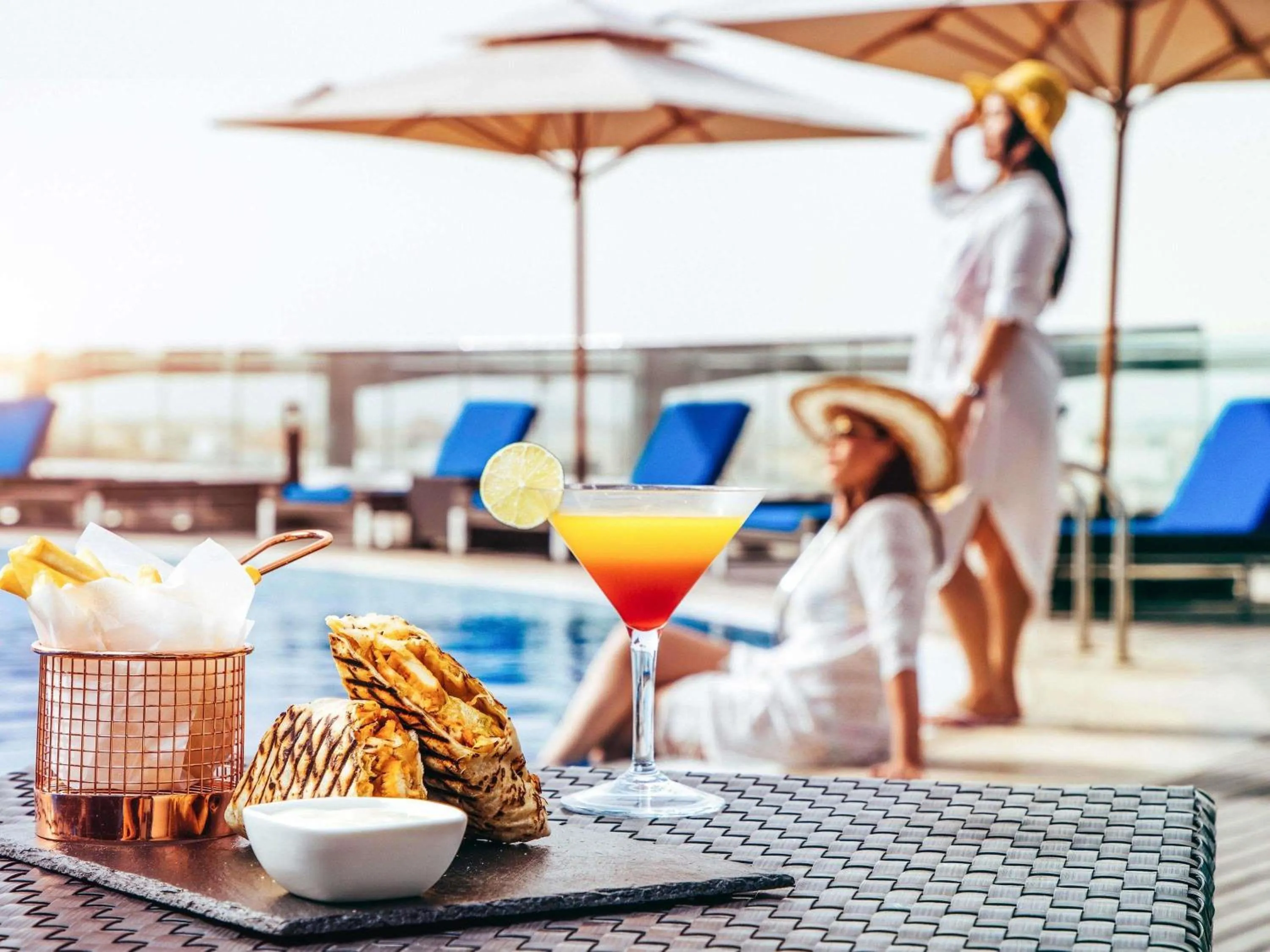 Restaurant/places to eat in Novotel Abu Dhabi Gate