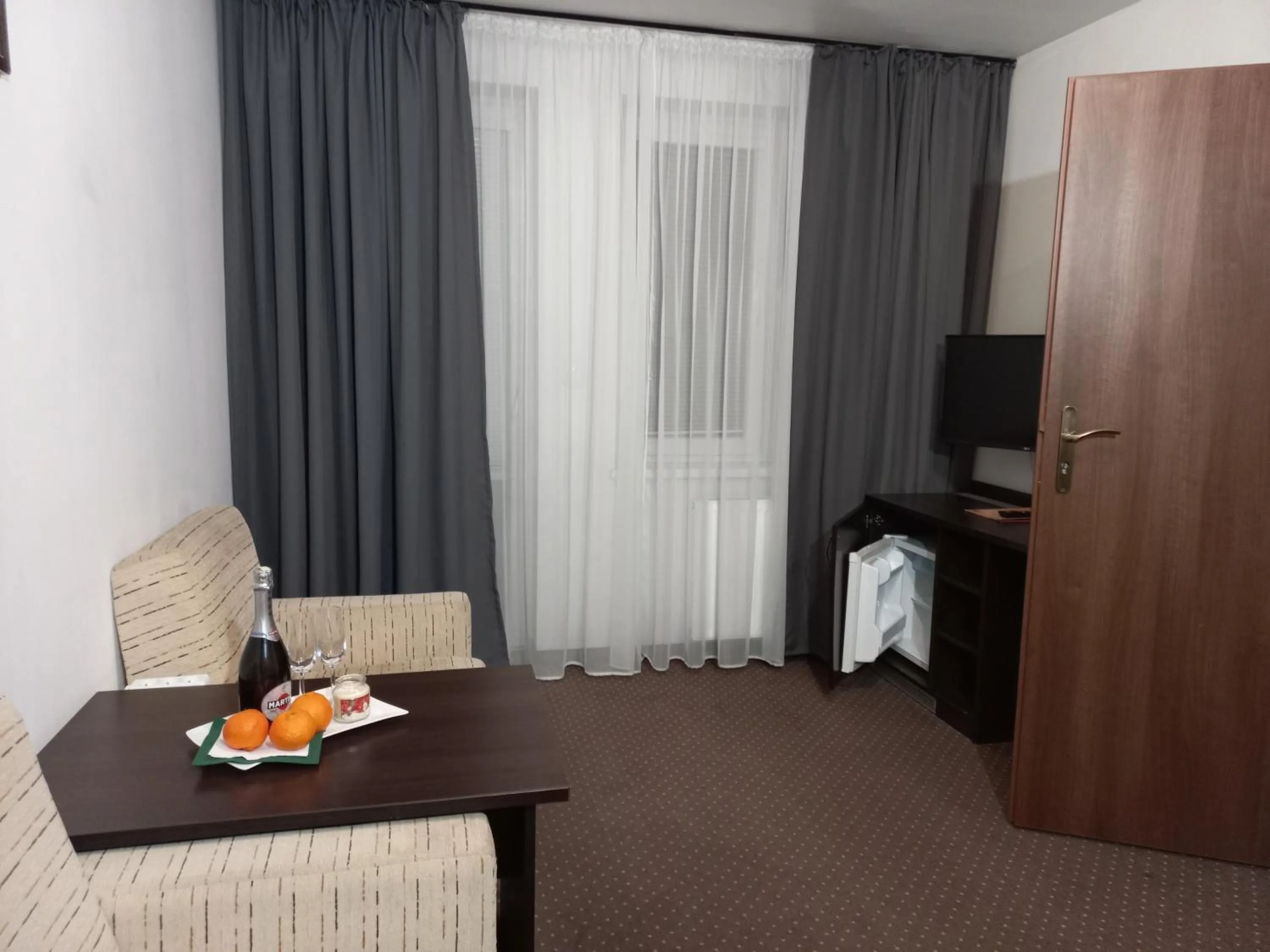 Pensjonat Plażowy Boss z Restauracją 50 metrów od Morza