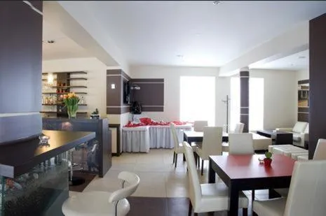 Restaurant/places to eat in Pensjonat Plażowy Boss z Restauracją 50 metrów od Morza