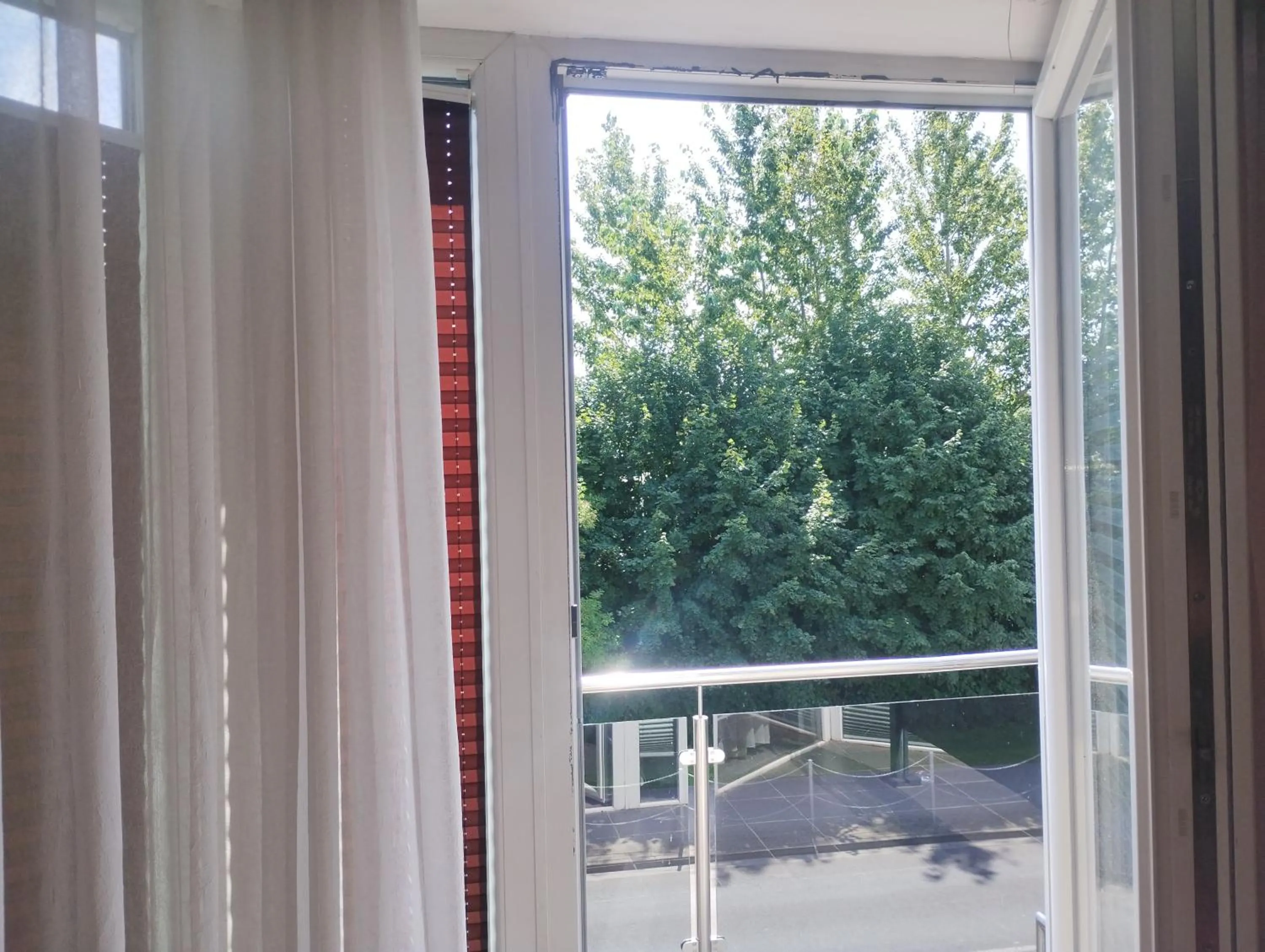 Pensjonat Plażowy Boss z Restauracją 50 metrów od Morza