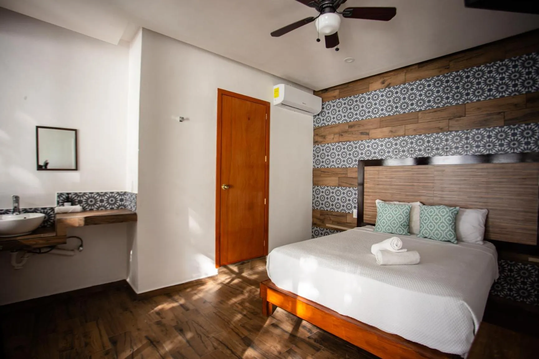 Bedroom, Bed in Seven Blue House Village & Lodge