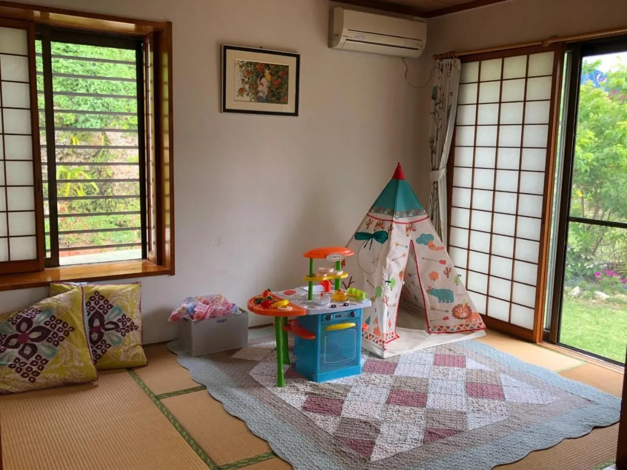 Photo of the whole room in Beach House Yomitan