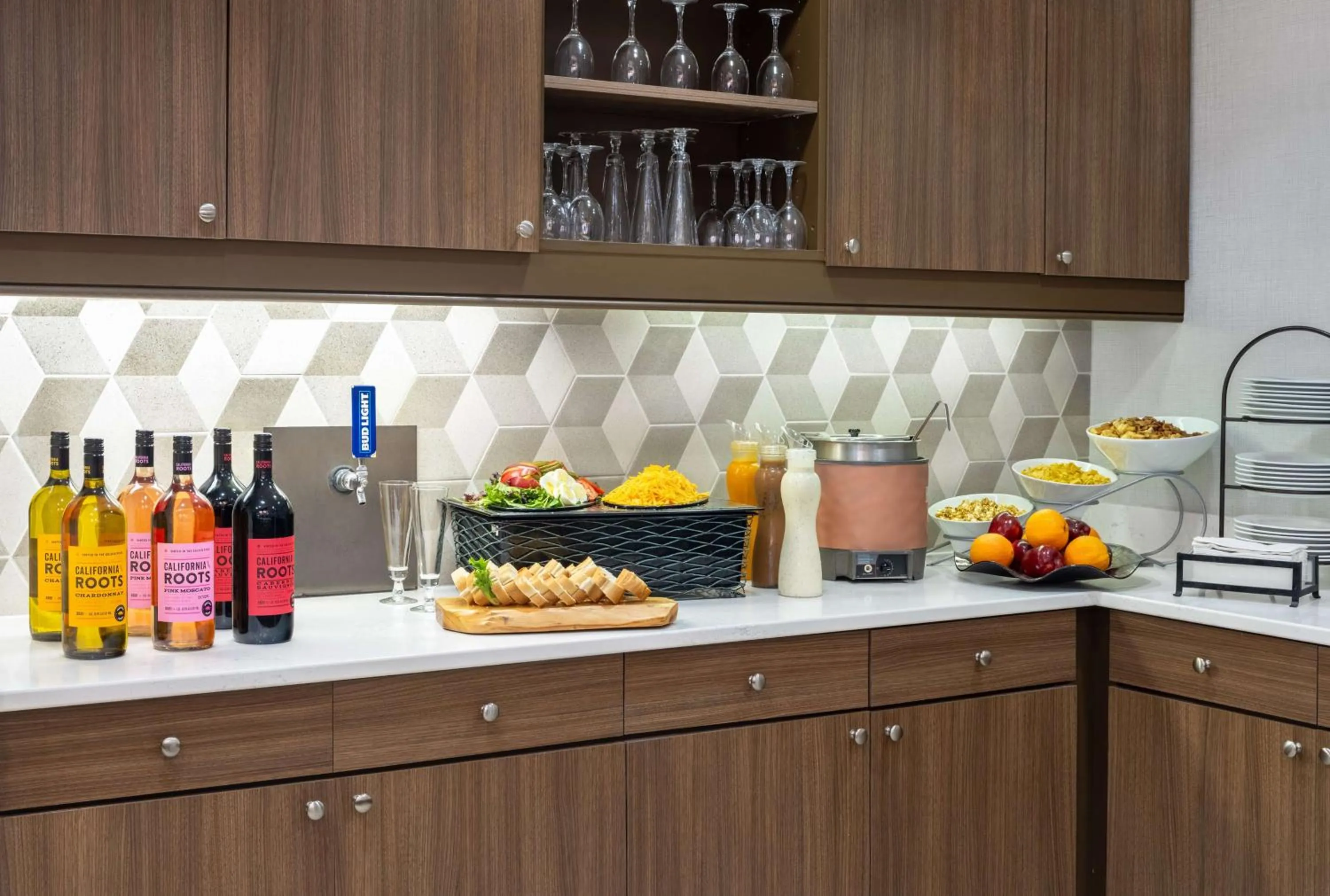 Dining area in Homewood Suites by Hilton Montgomery