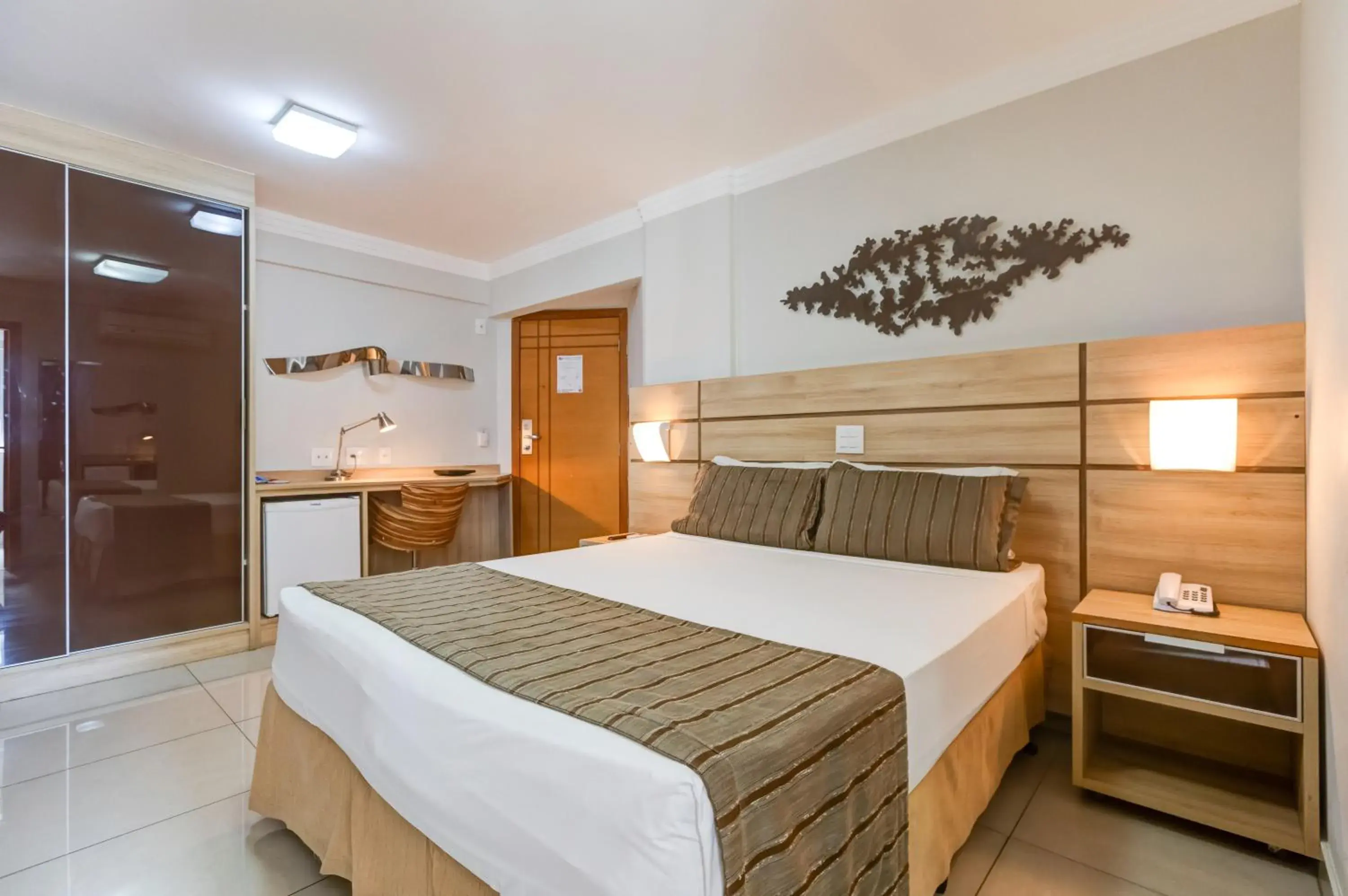 Bedroom, Bed in BH Jaraguá Hotel Bedroom, Bed in BH Jaraguá Hotel