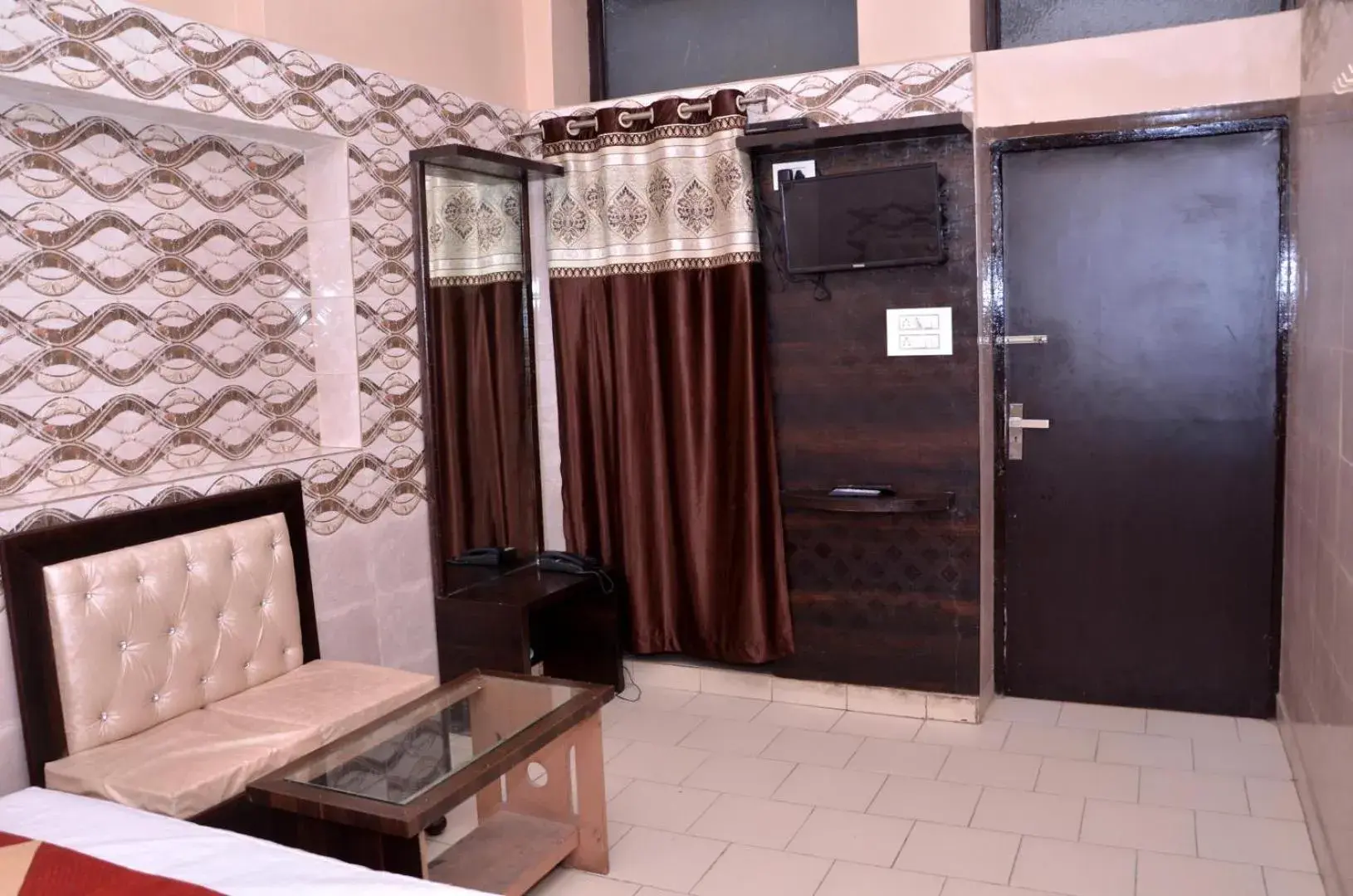 Standard Double Room in Hotel Seeta Since 1965 Standard Double Room in Hotel Seeta Since 1965