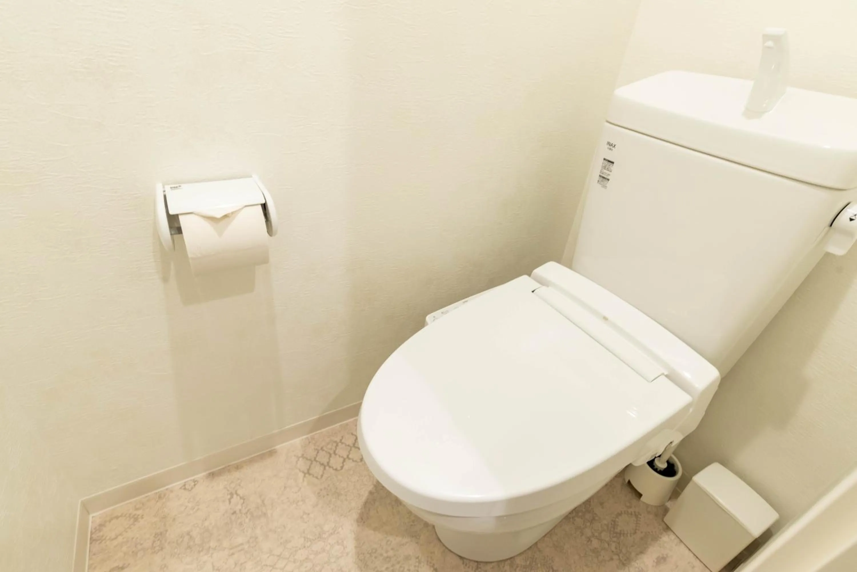 Toilet in Exia Daikoku AFP Apartment