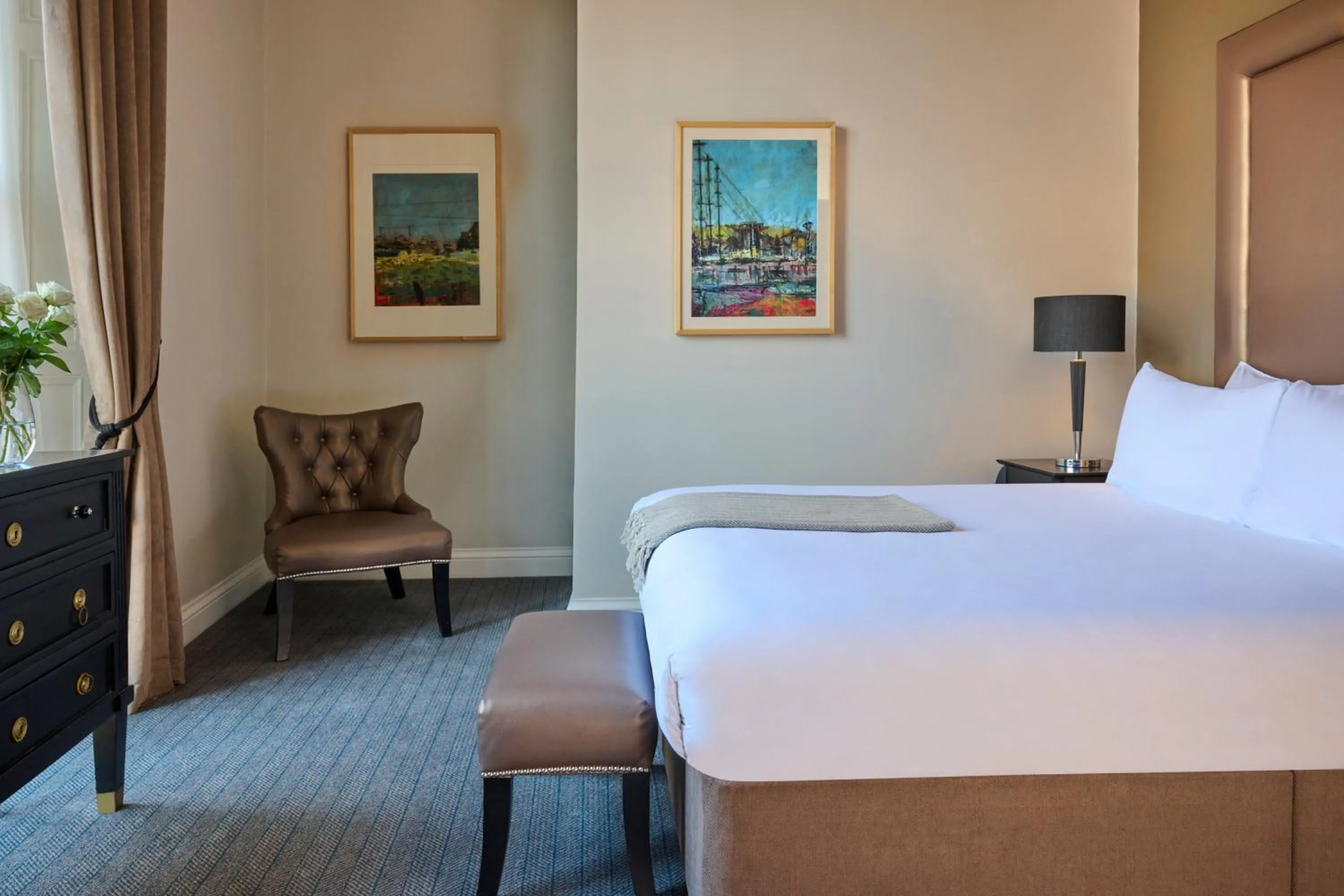 Bed in Fraser Suites Edinburgh