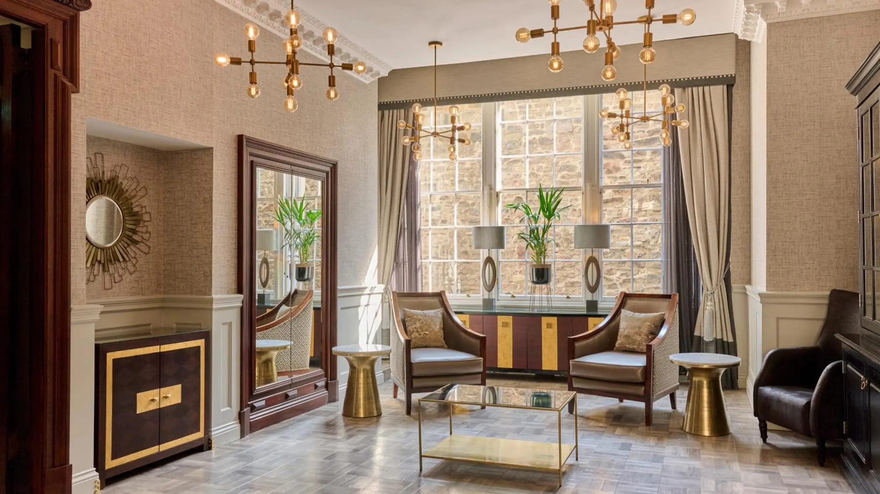 Lobby or reception in Fraser Suites Edinburgh Lobby or reception in Fraser Suites Edinburgh