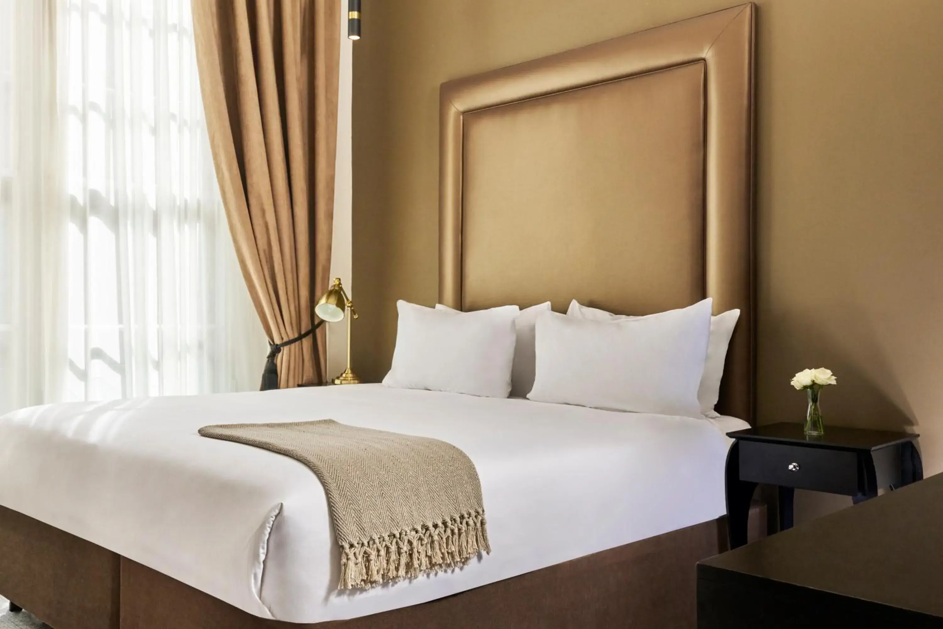 Bed in Fraser Suites Edinburgh Bed in Fraser Suites Edinburgh