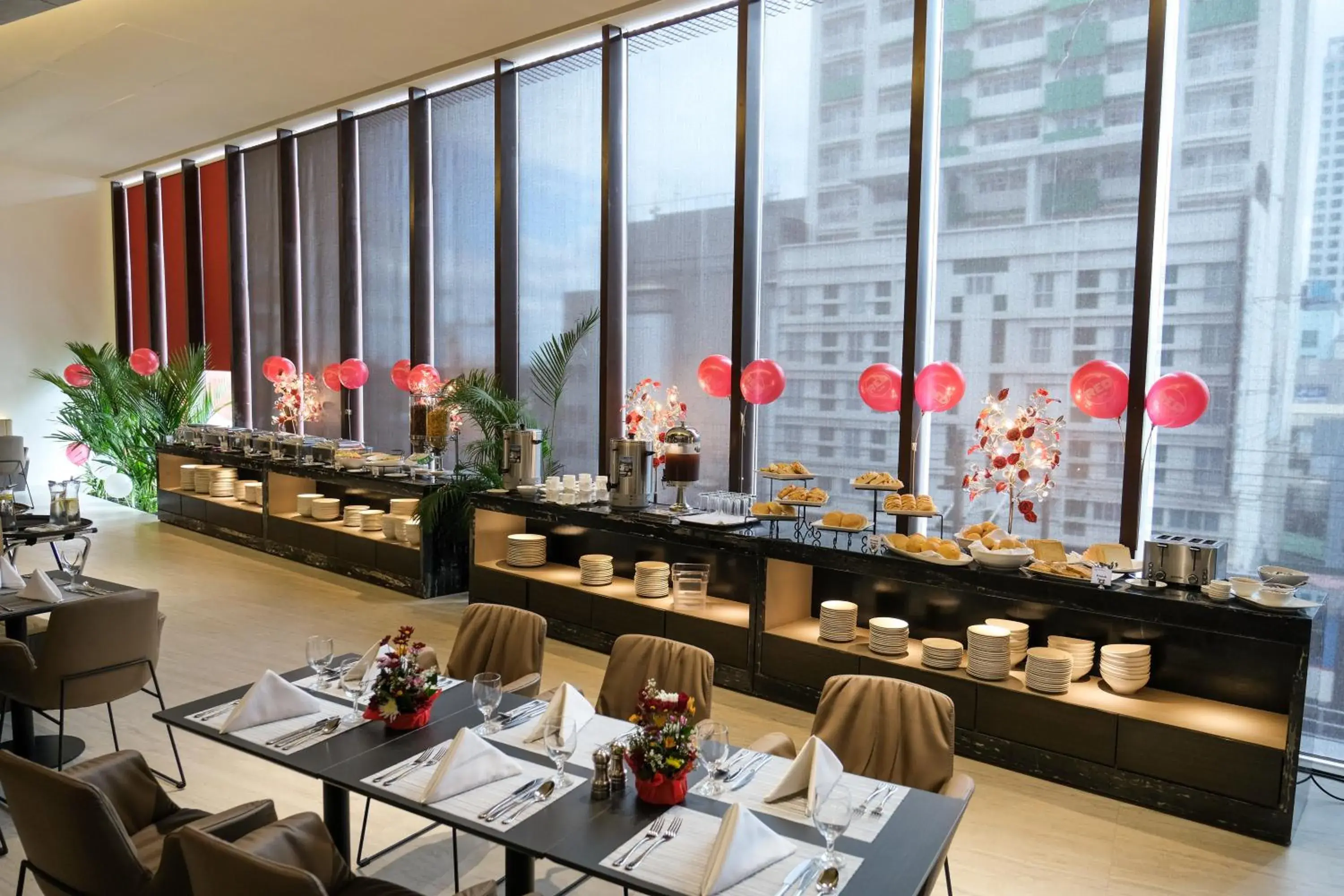 Restaurant/places to eat in Red Hotel Cubao, Quezon City Restaurant/places to eat in Red Hotel Cubao, Quezon City