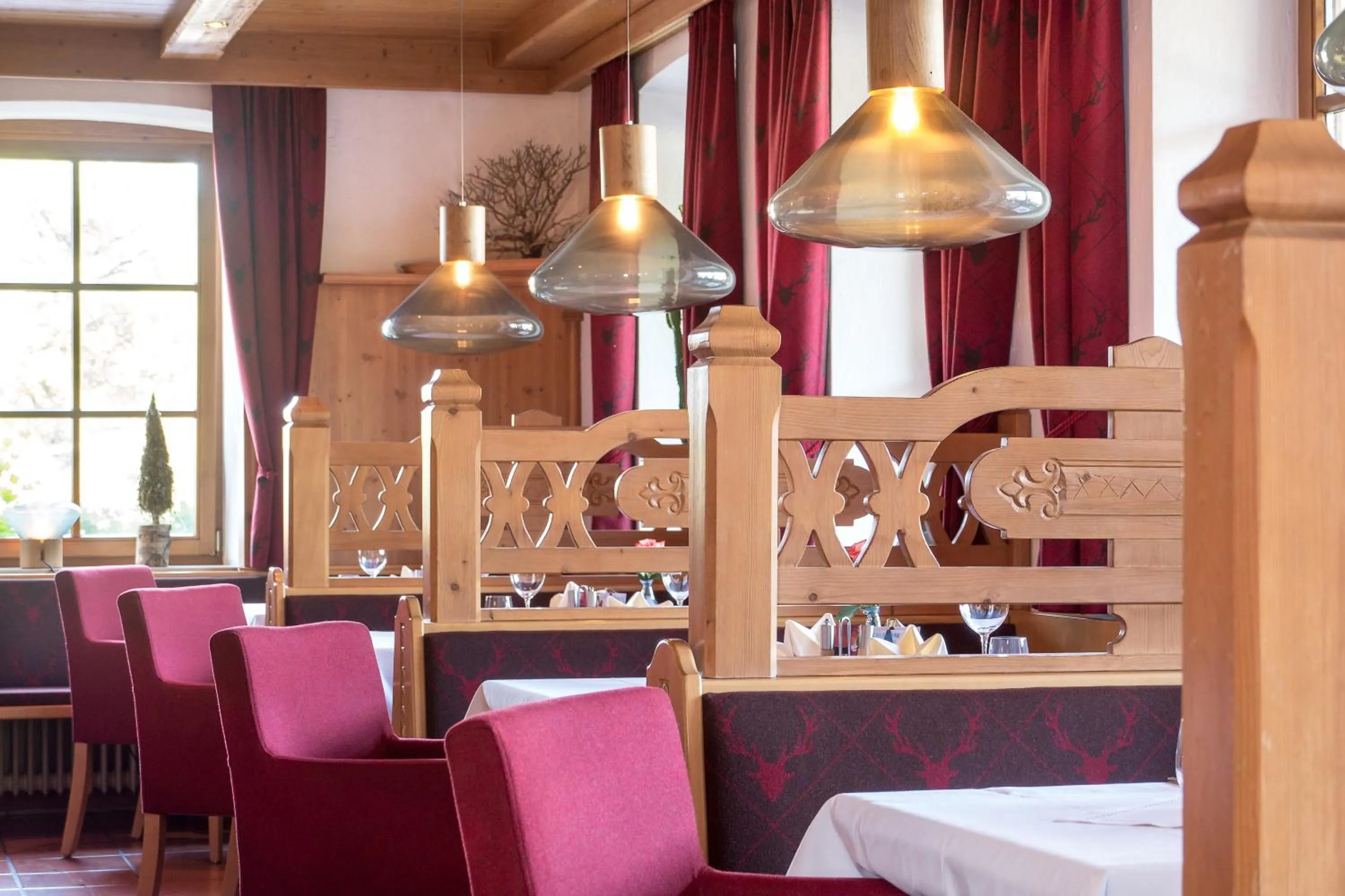 Restaurant/places to eat in Hotel Neuer am See