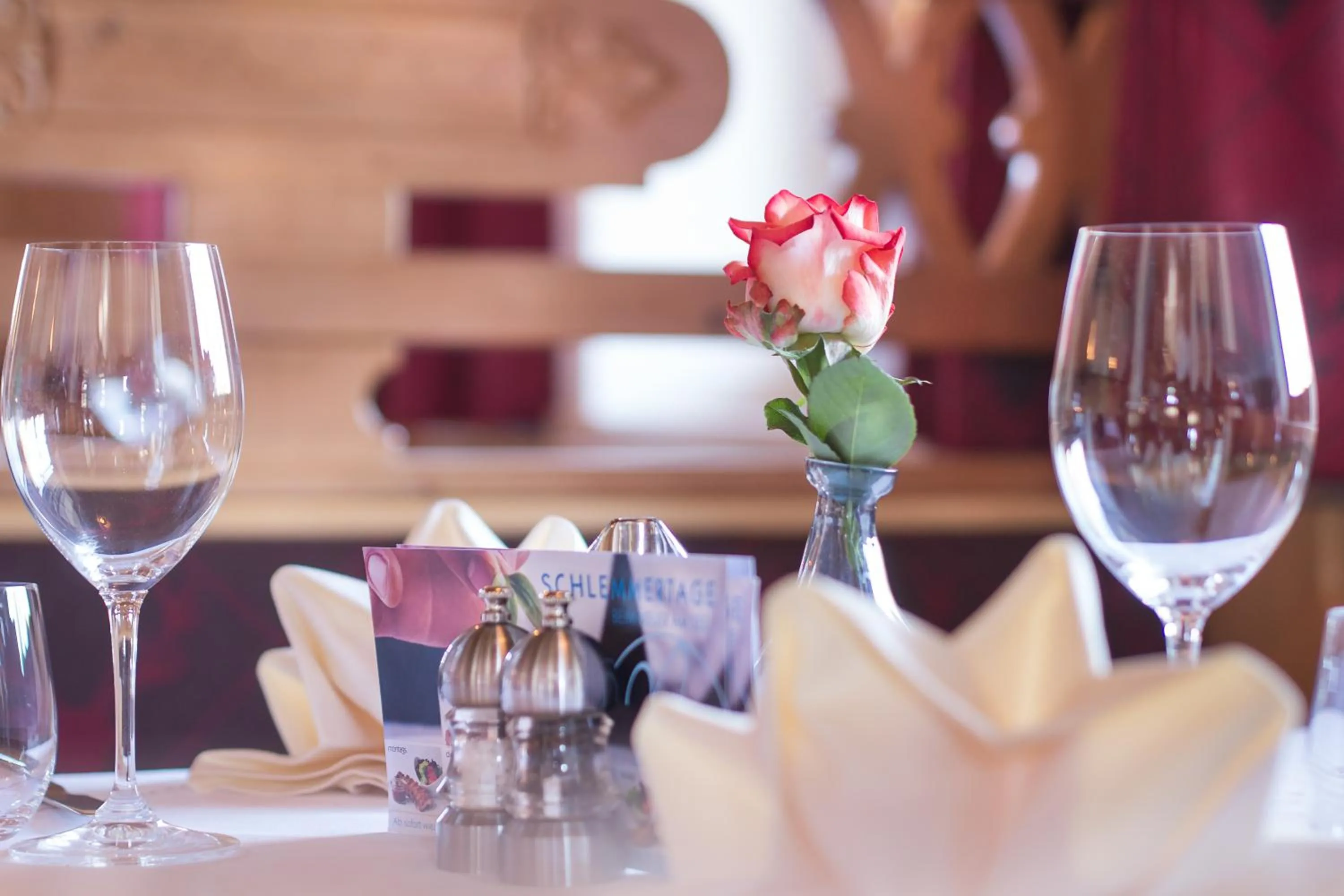 Dinner in Hotel Neuer am See