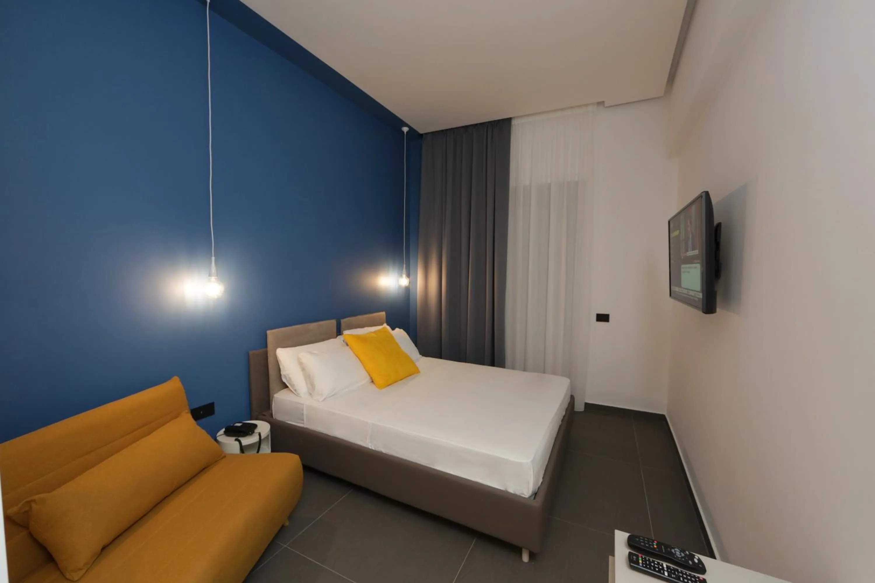 Photo of the whole room, Bed in Cellamare Suite & Spa