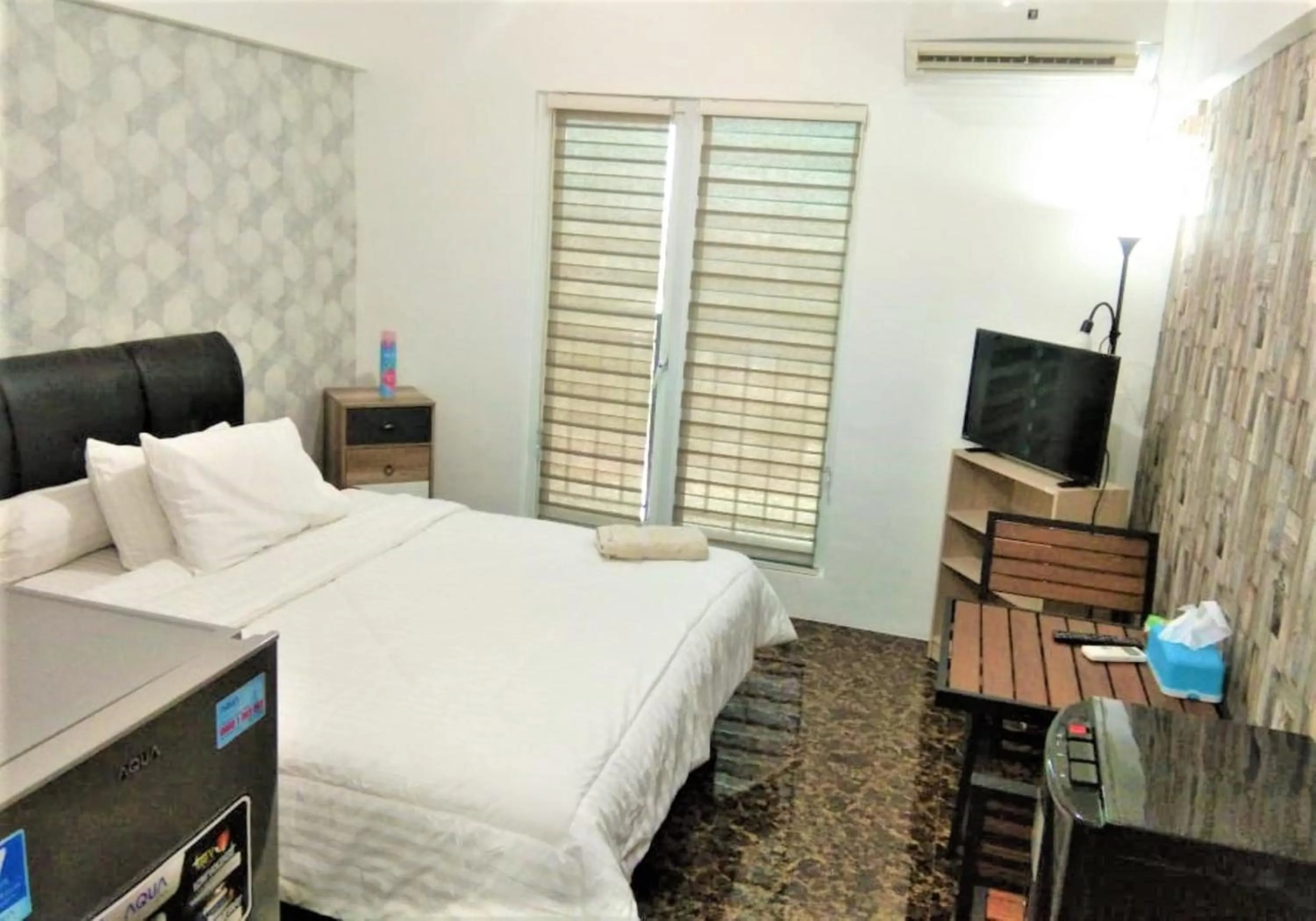 Bed in Apartemen Mutiara Bekasi by Veeroom