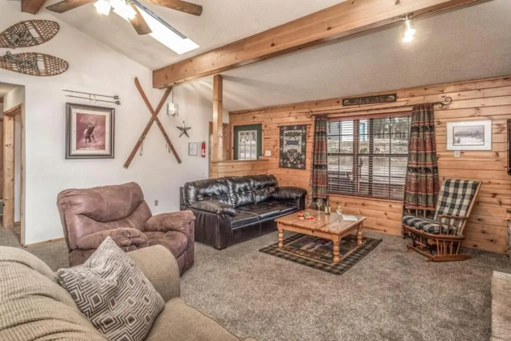 Hughes, Cabin at Ruidoso, with Forest View