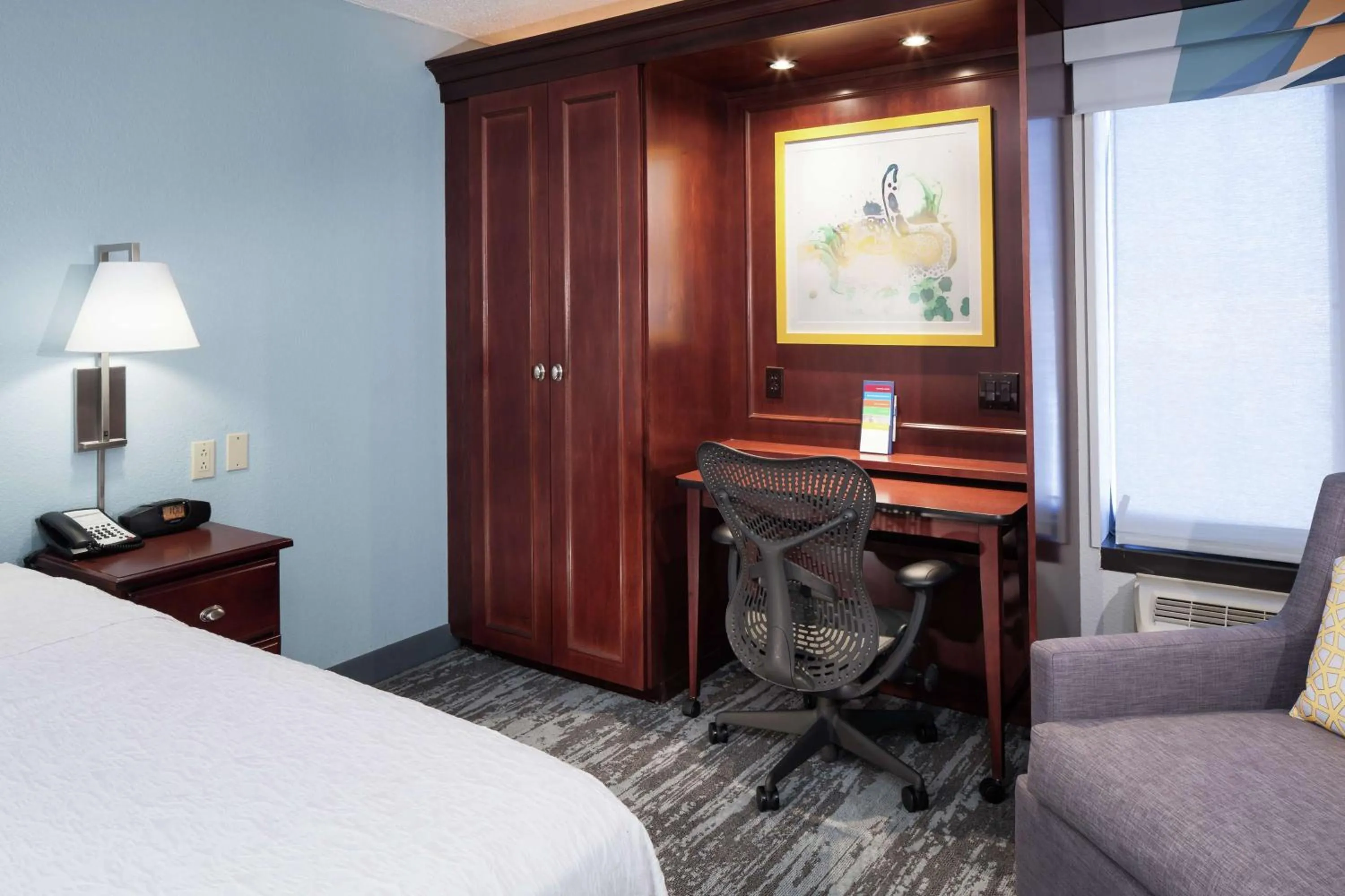 Bedroom, Bed in Hampton Inn Kansas City Liberty