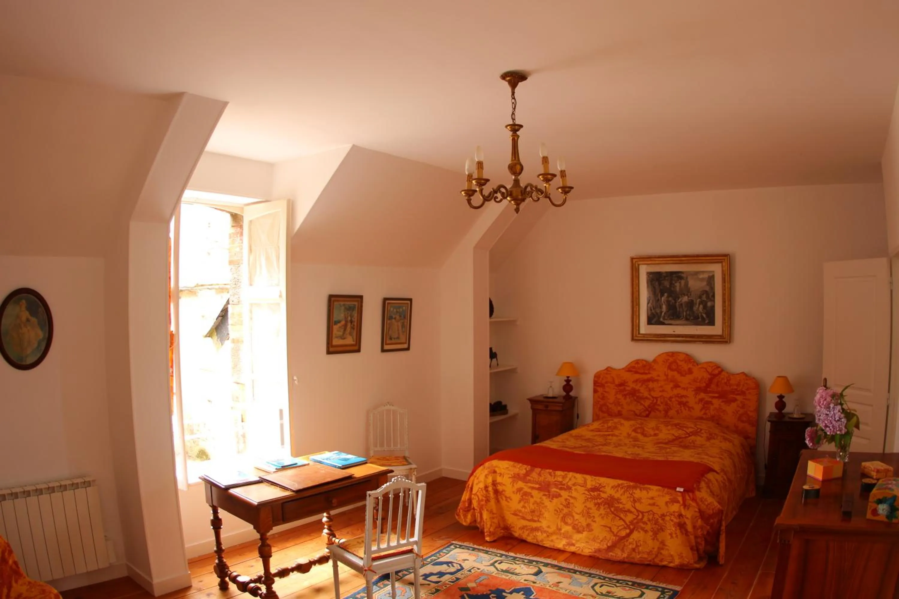 Photo of the whole room in Chateau de Flottemanville