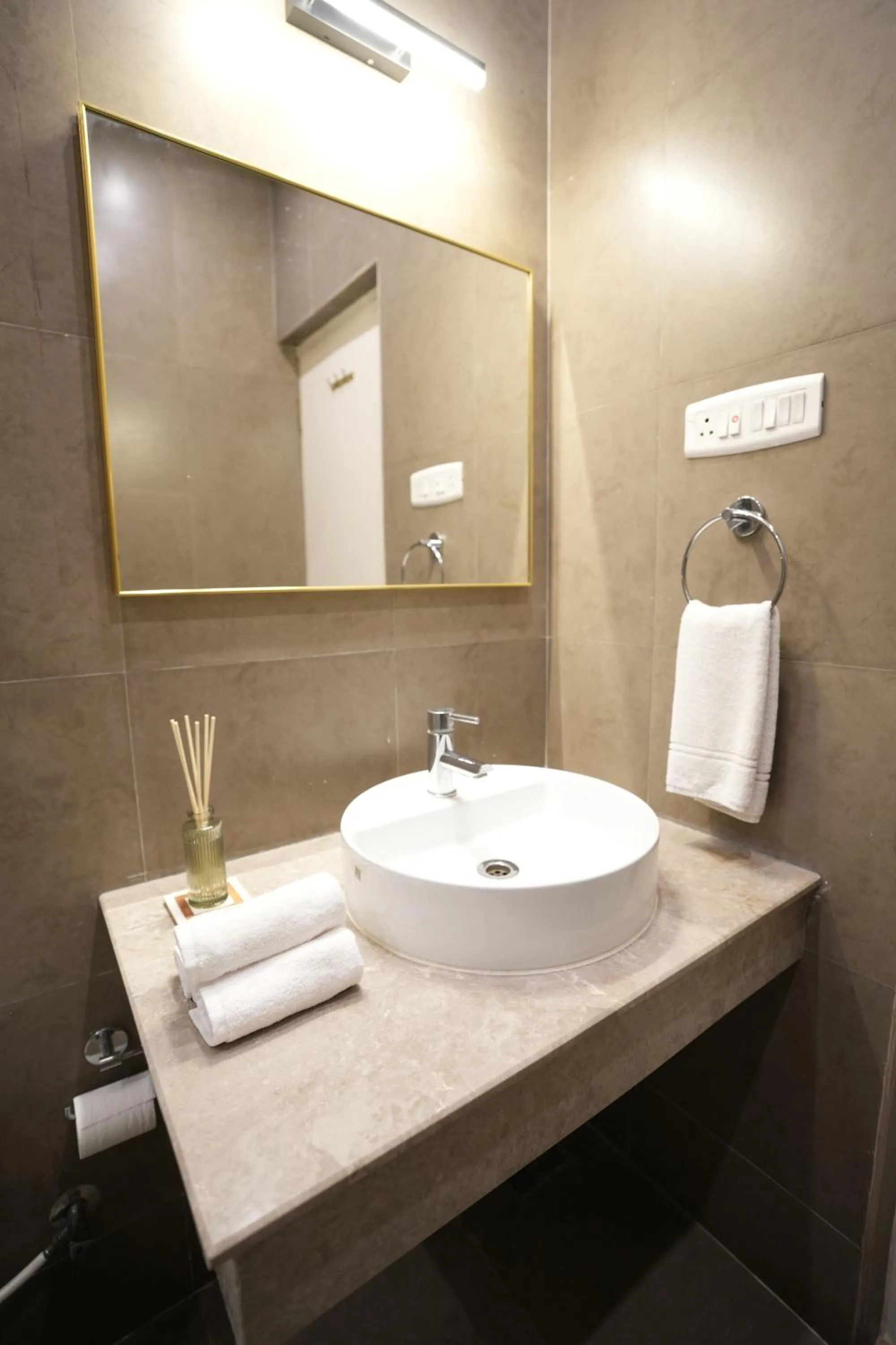 Bathroom in Hanu Reddy Residences Poes Garden