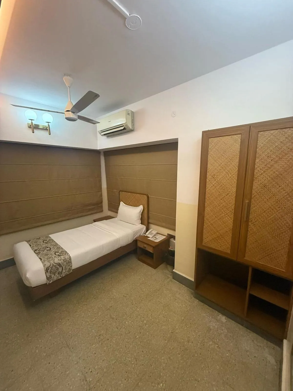 Bed in Hanu Reddy Residences Poes Garden