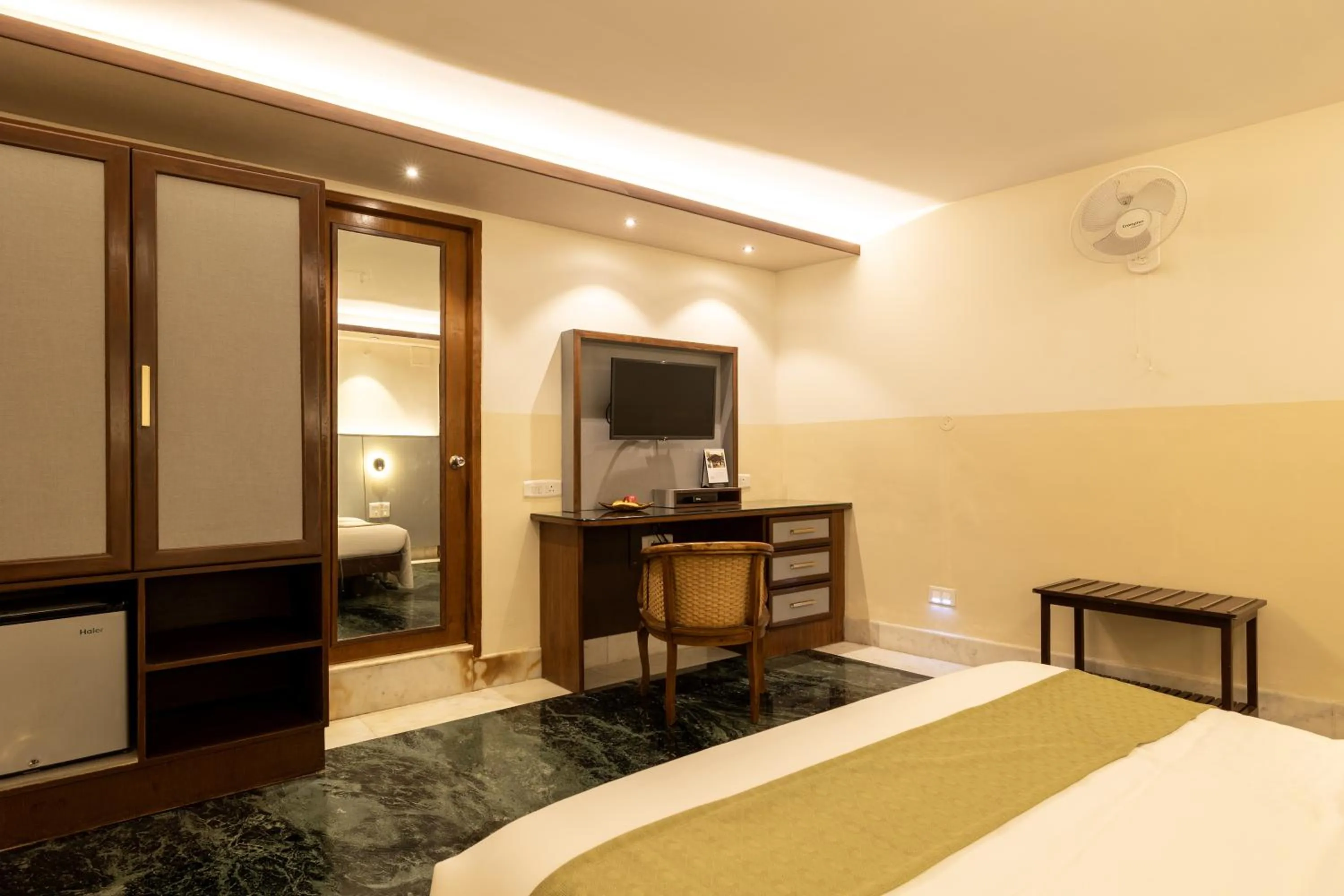 Bedroom, Bed in Hanu Reddy Residences, Poes Garden - Boutique Urban Retreat