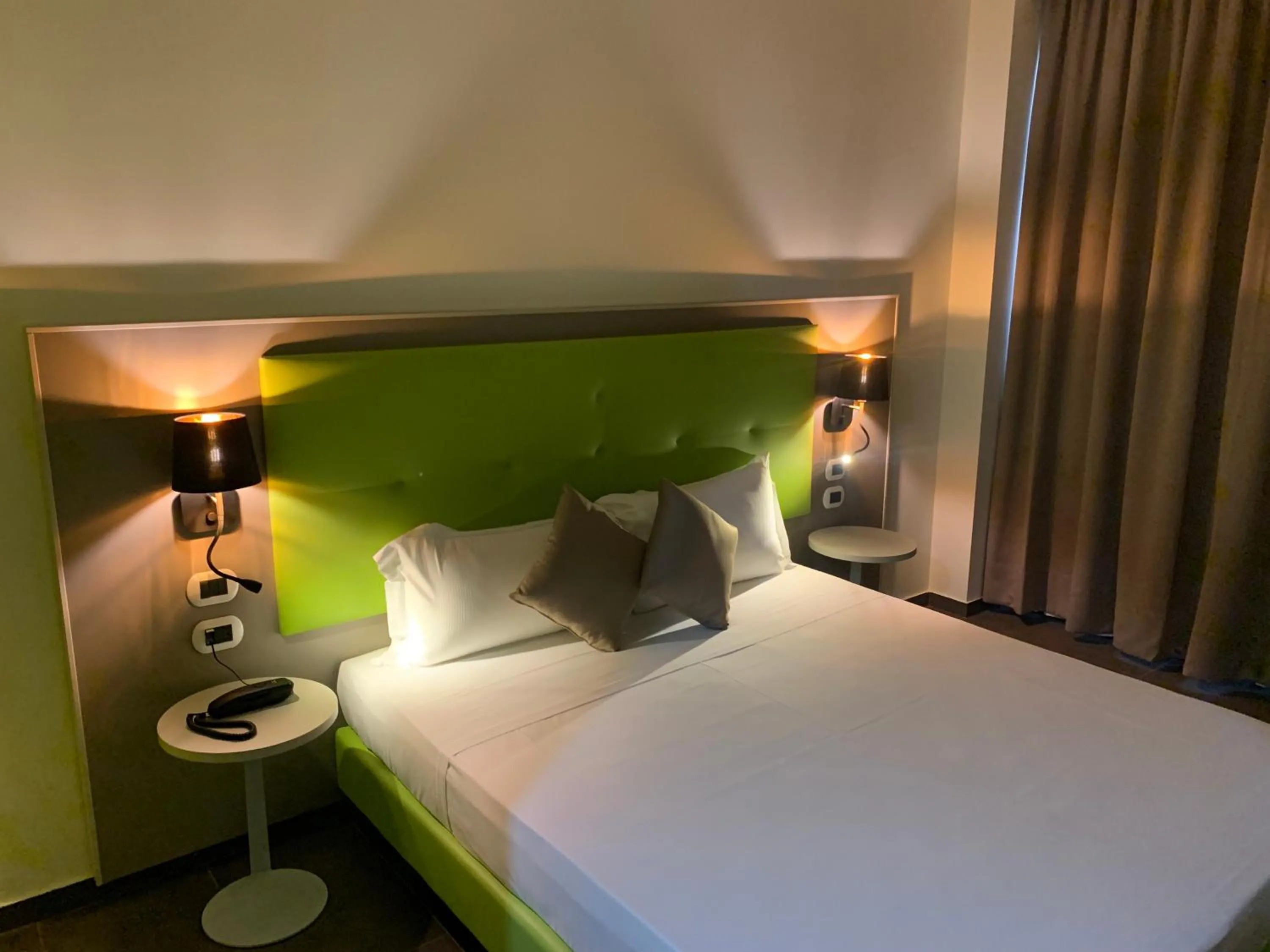 Bedroom, Bed in Hotel Stradivari